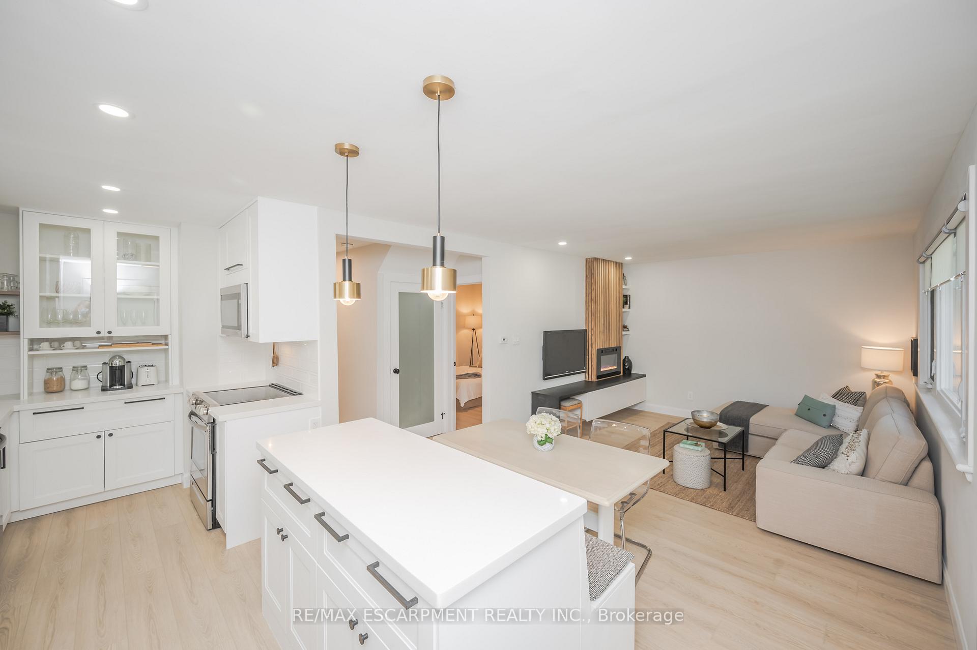 Photo 4 of 45 Glengrove Avenue, Hamilton, McQuesten — HOMEH
