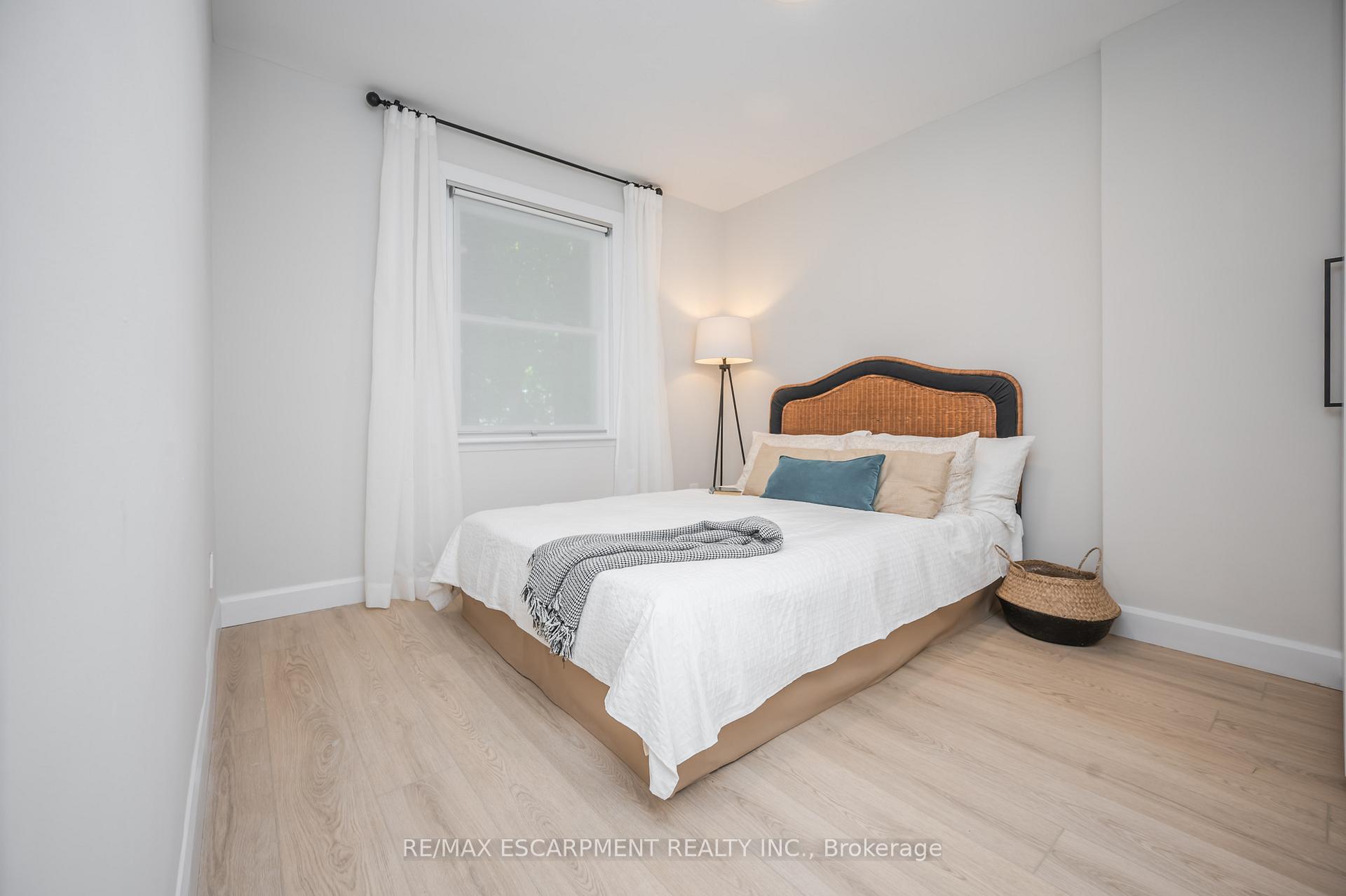 Photo 12 of 45 Glengrove Avenue, Hamilton, McQuesten — HOMEH