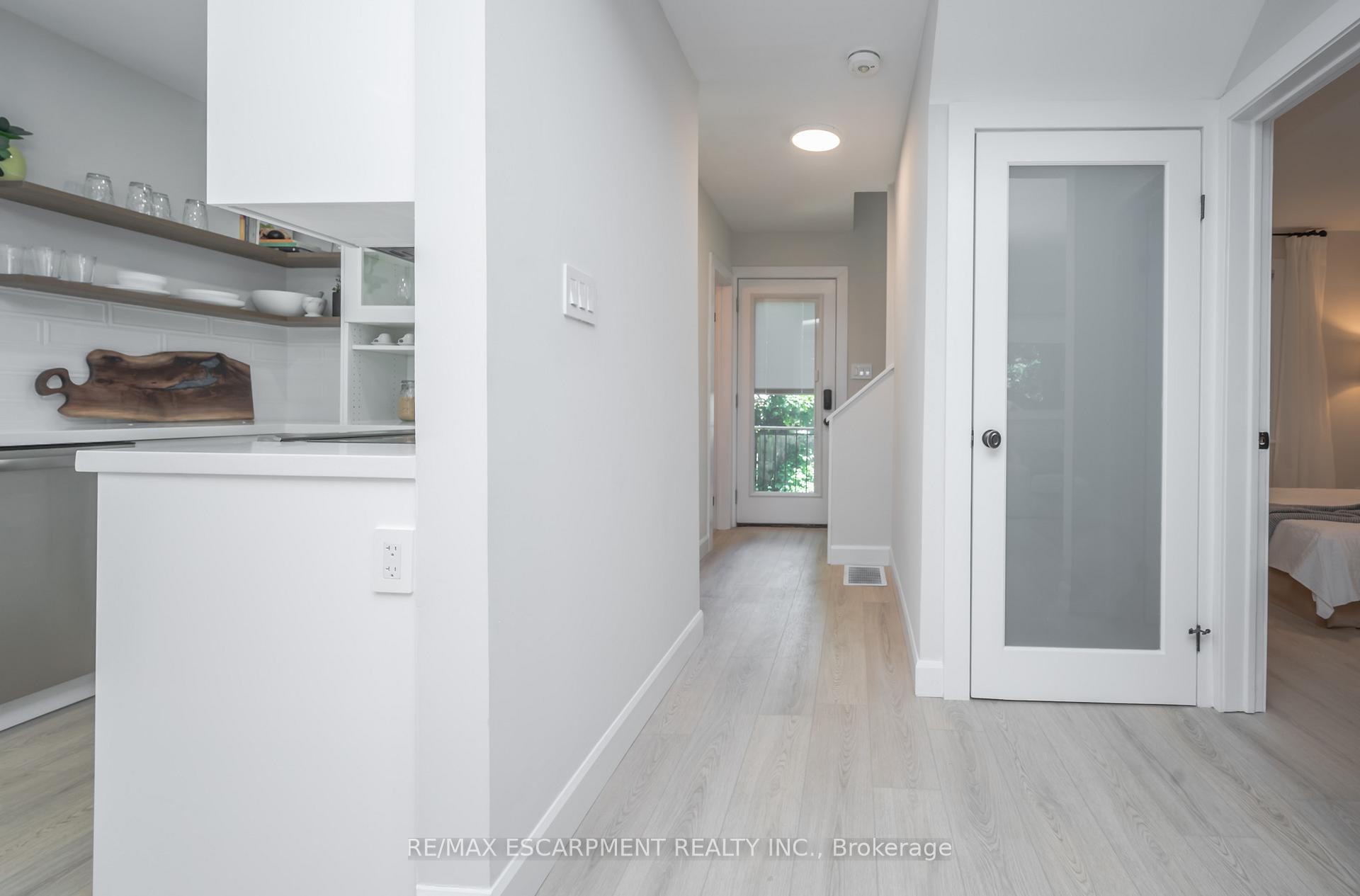 Photo 14 of 45 Glengrove Avenue, Hamilton, McQuesten — HOMEH