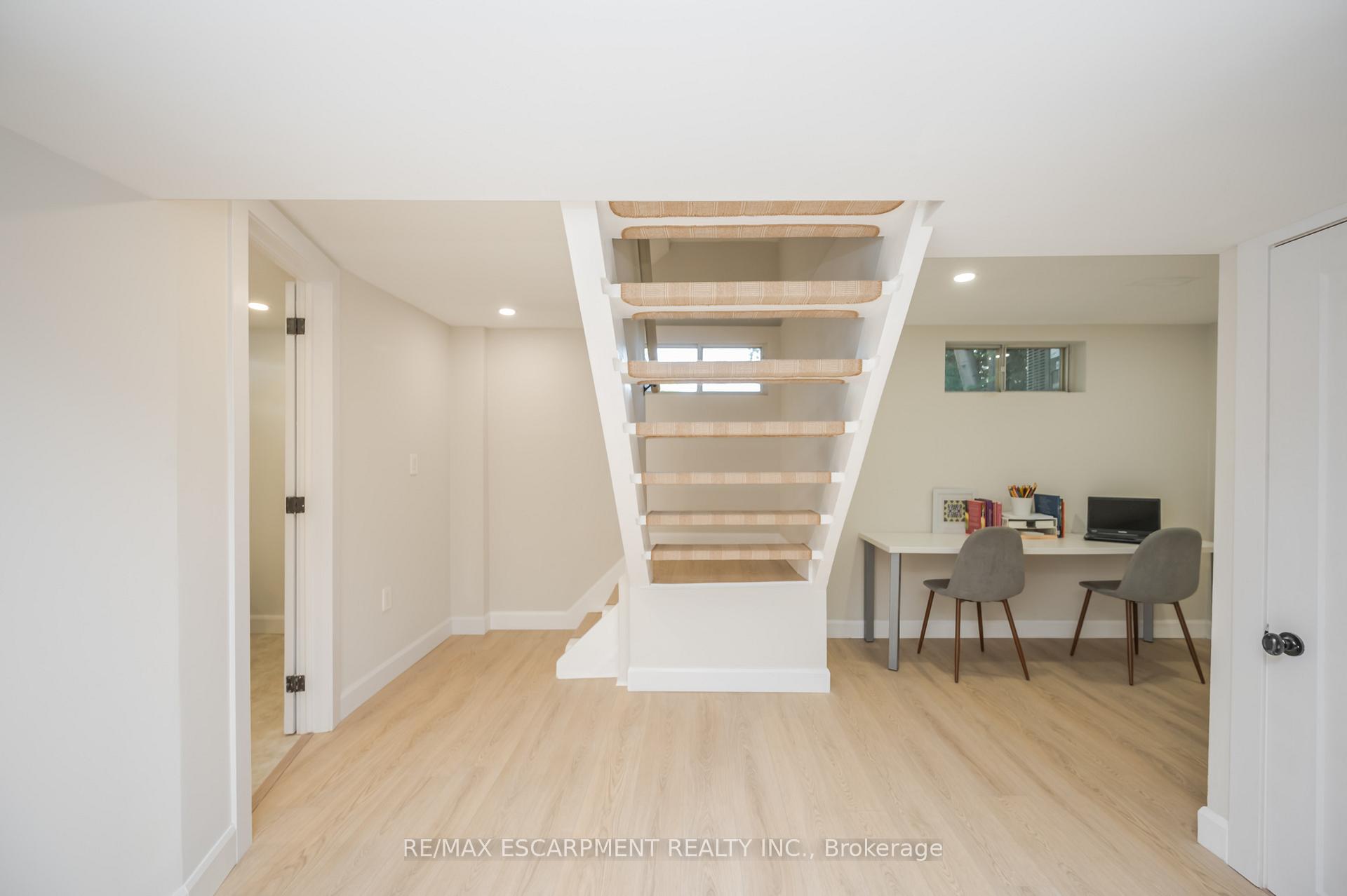 Photo 24 of 45 Glengrove Avenue, Hamilton, McQuesten — HOMEH