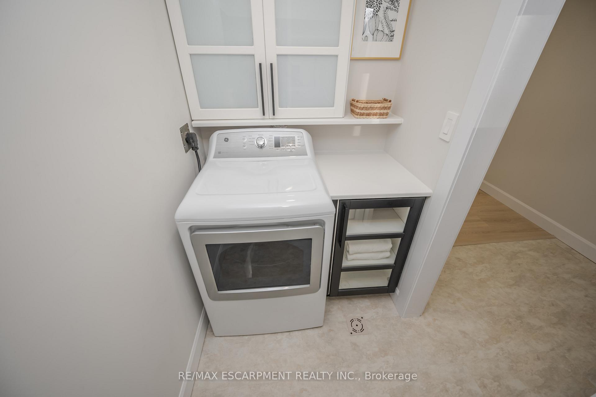 Photo 32 of 45 Glengrove Avenue, Hamilton, McQuesten — HOMEH