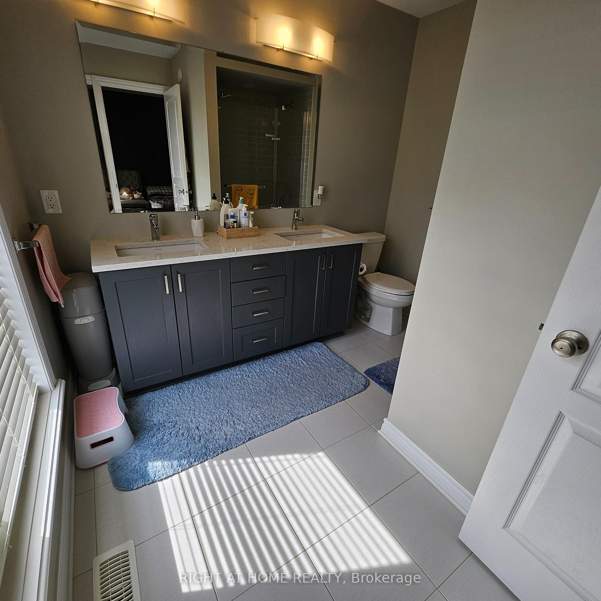 Photo 17 of 564 Triangle Street, Ottawa, Kanata - Emerald Meadows/Trailwest — HOMEH