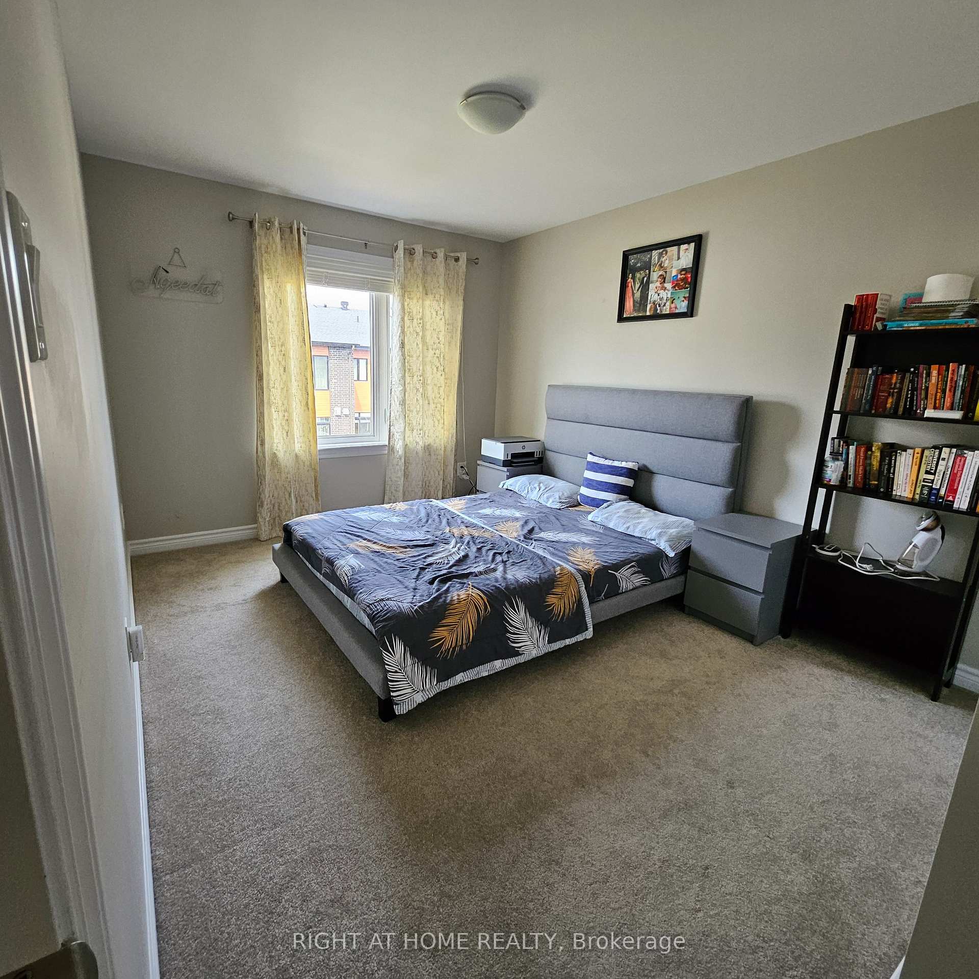 Photo 20 of 564 Triangle Street, Ottawa, Kanata - Emerald Meadows/Trailwest — HOMEH