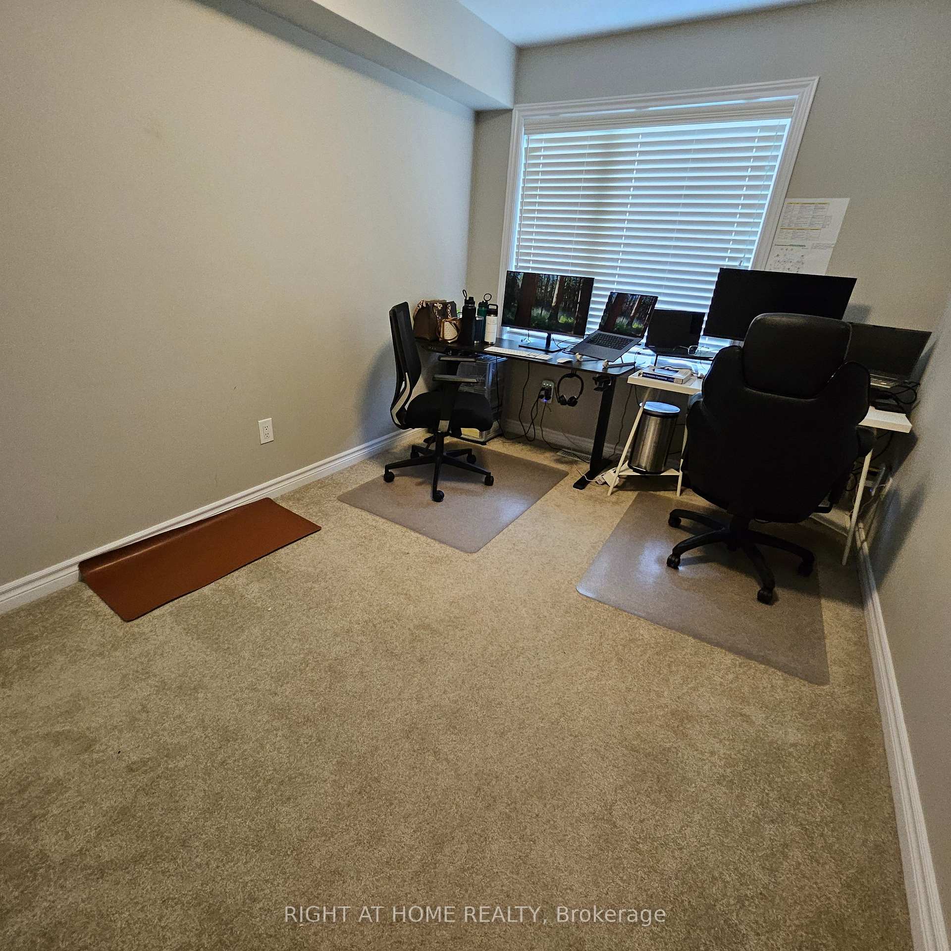 Photo 23 of 564 Triangle Street, Ottawa, Kanata - Emerald Meadows/Trailwest — HOMEH
