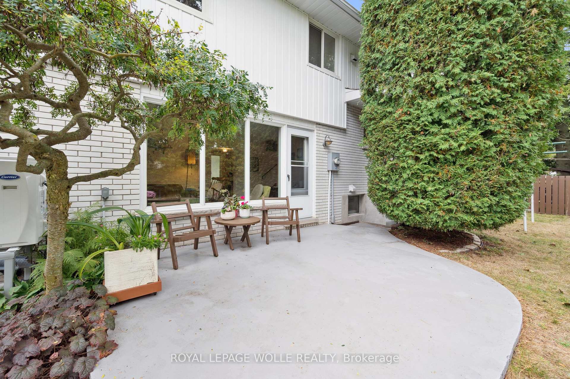 Photo 10 of 18 Simpson Avenue, Kitchener — HOMEH