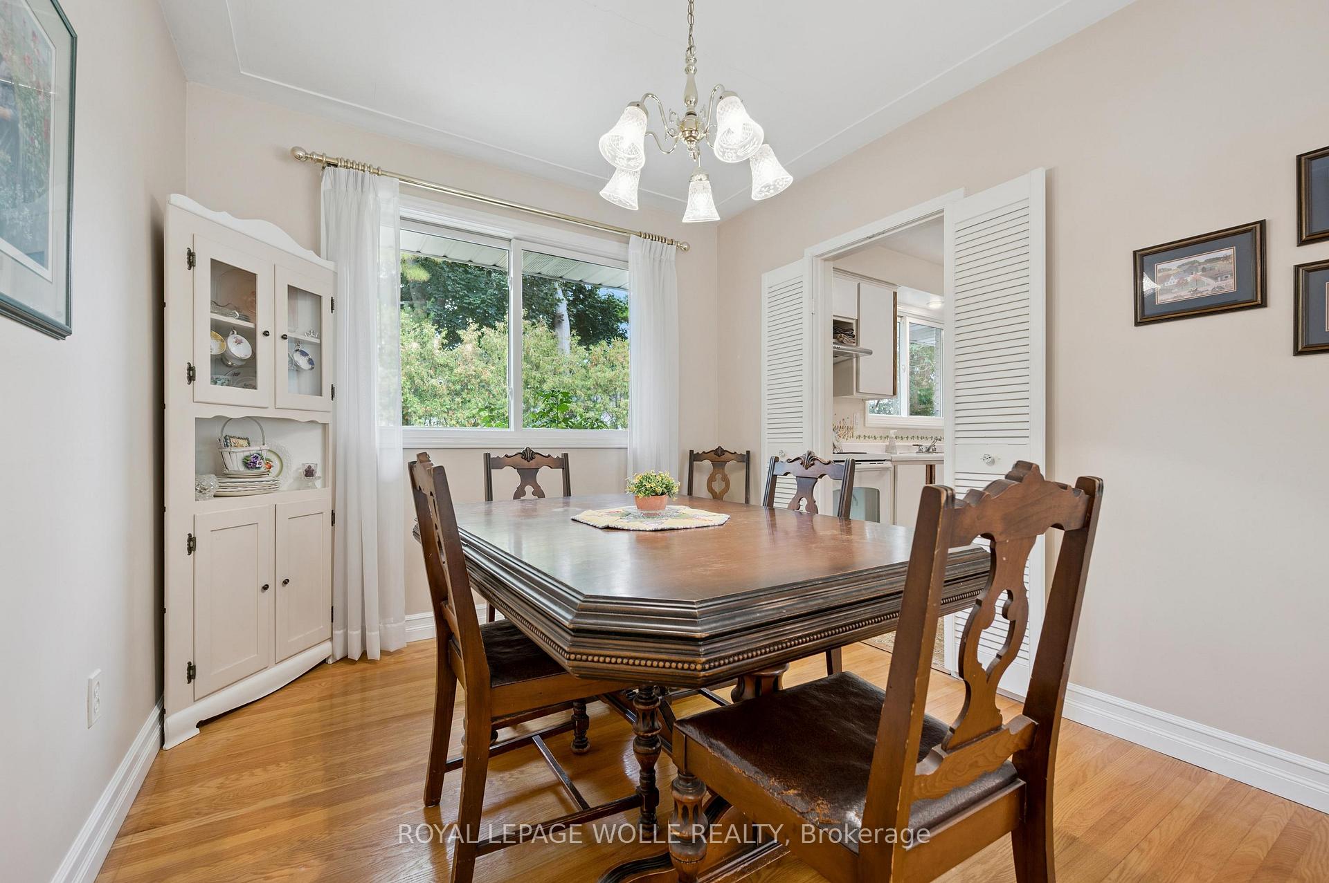 Photo 16 of 18 Simpson Avenue, Kitchener — HOMEH