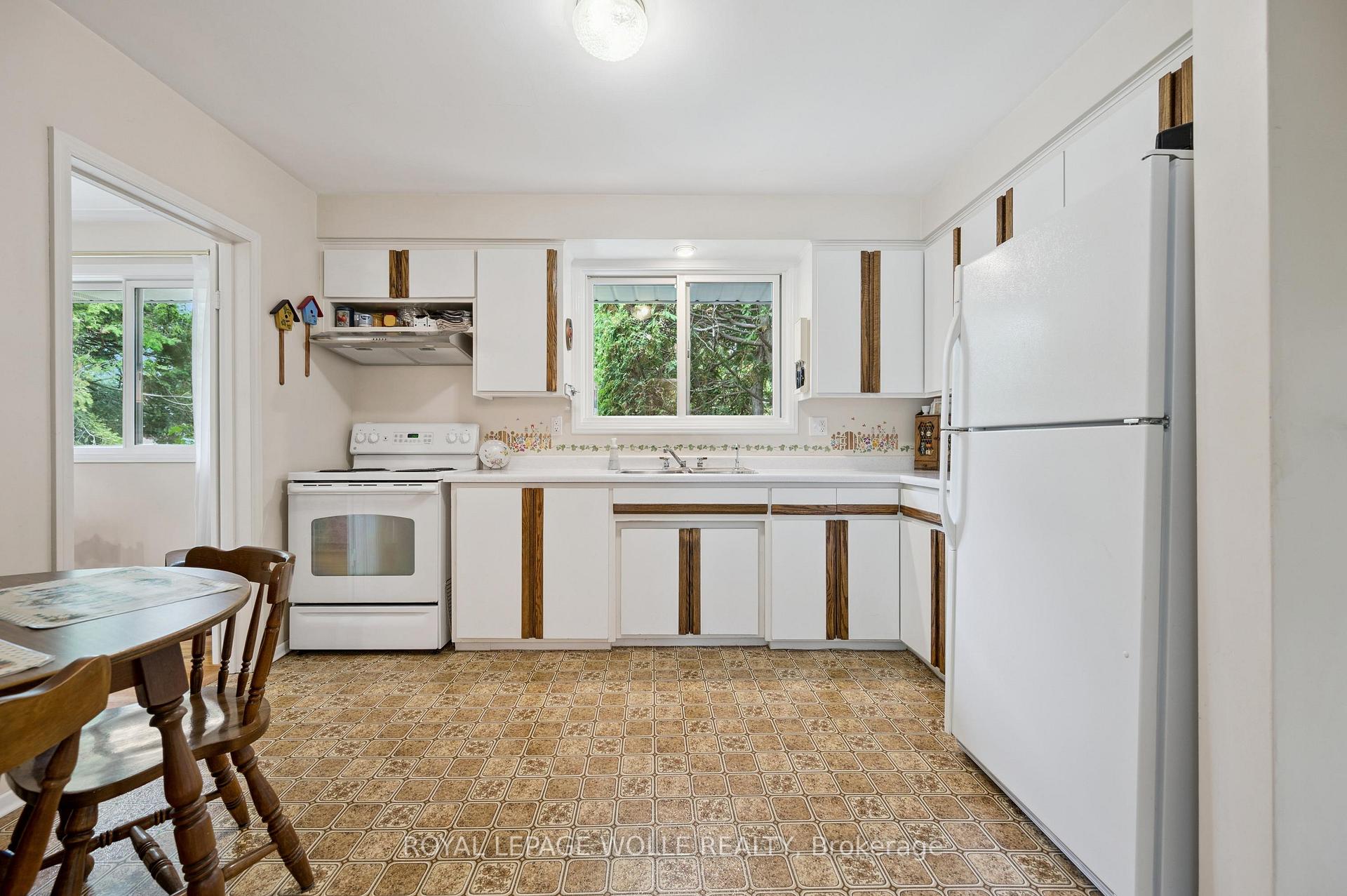 Photo 18 of 18 Simpson Avenue, Kitchener — HOMEH