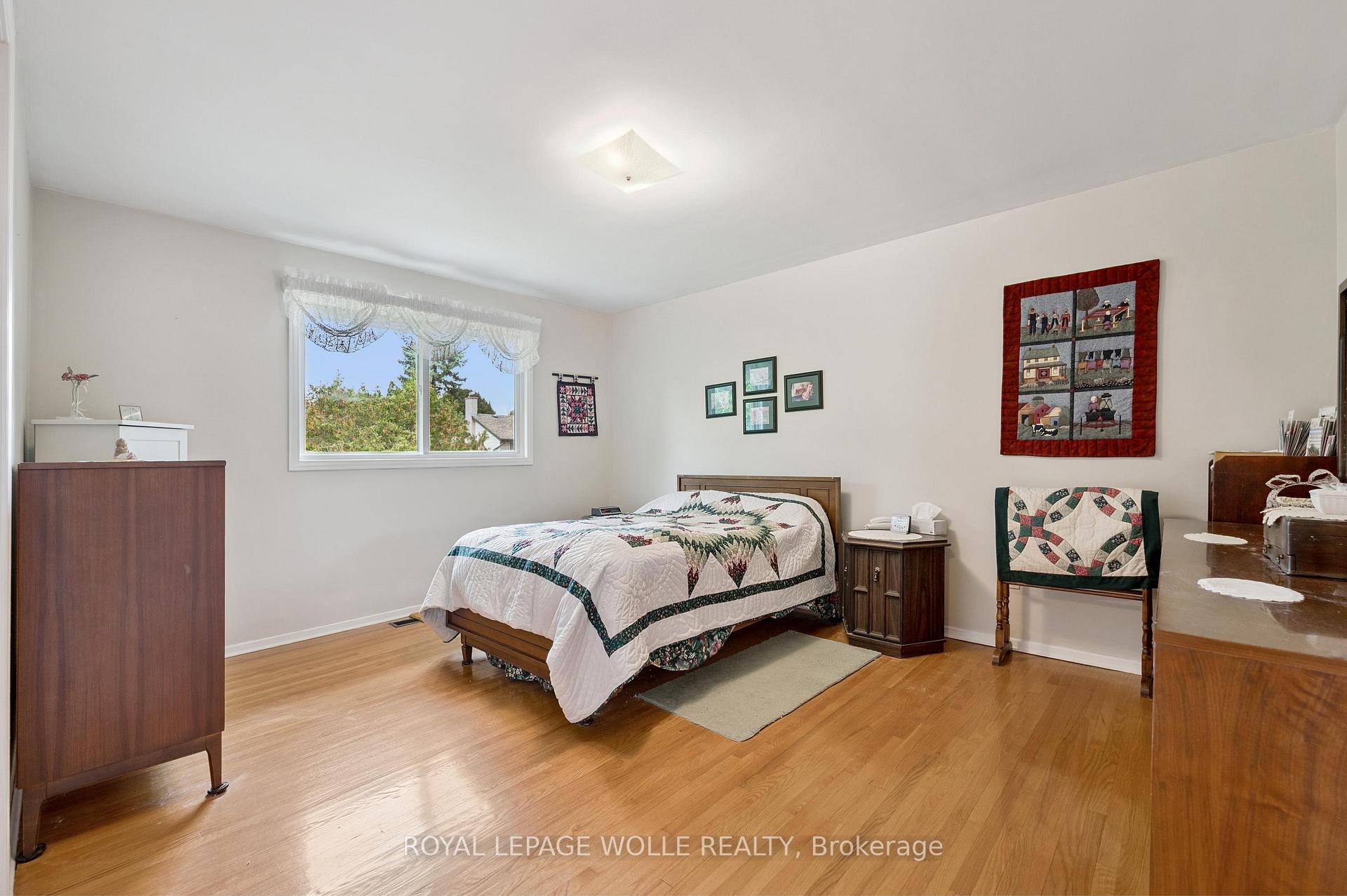 Photo 21 of 18 Simpson Avenue, Kitchener — HOMEH