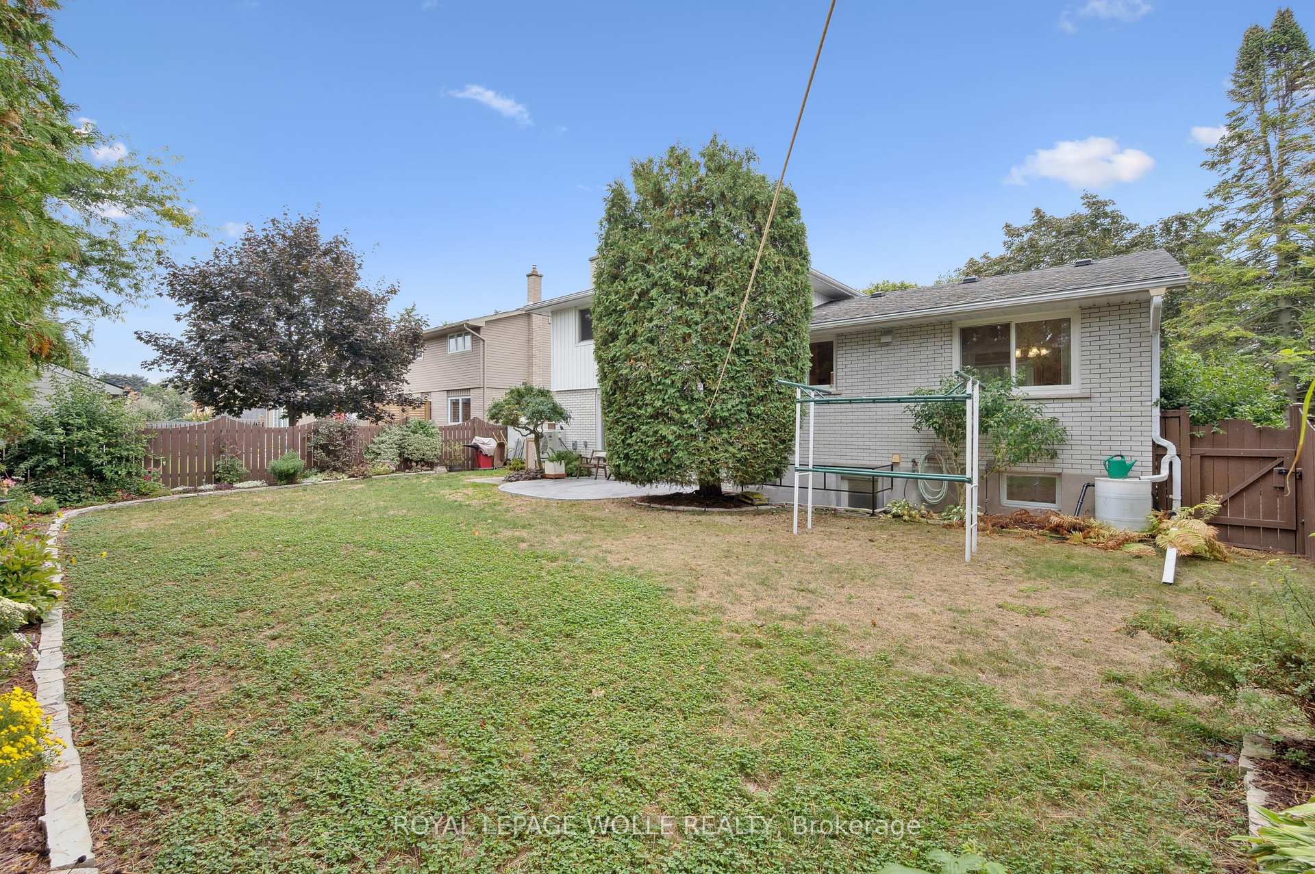 Photo 33 of 18 Simpson Avenue, Kitchener — HOMEH