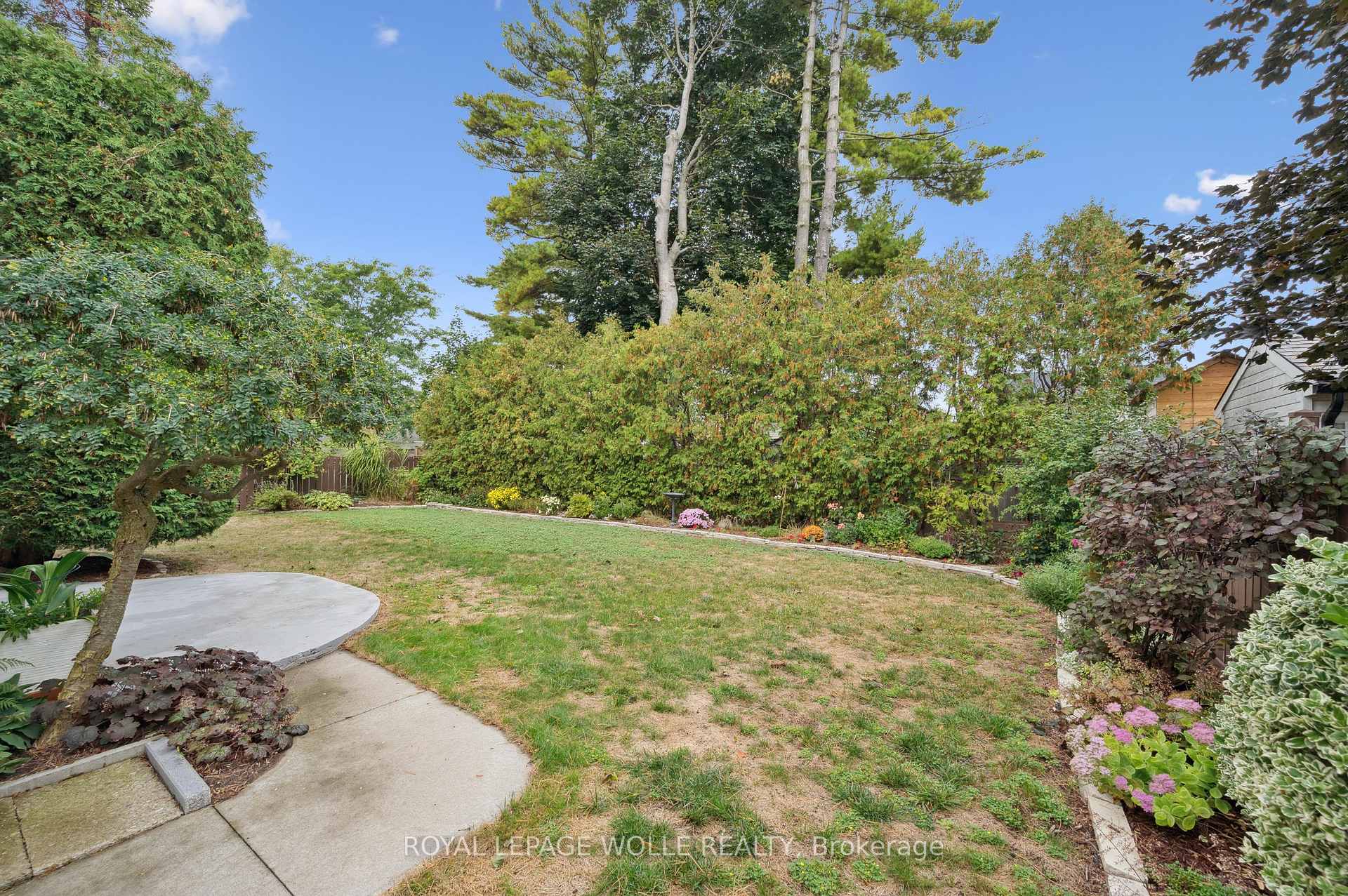 Photo 34 of 18 Simpson Avenue, Kitchener — HOMEH