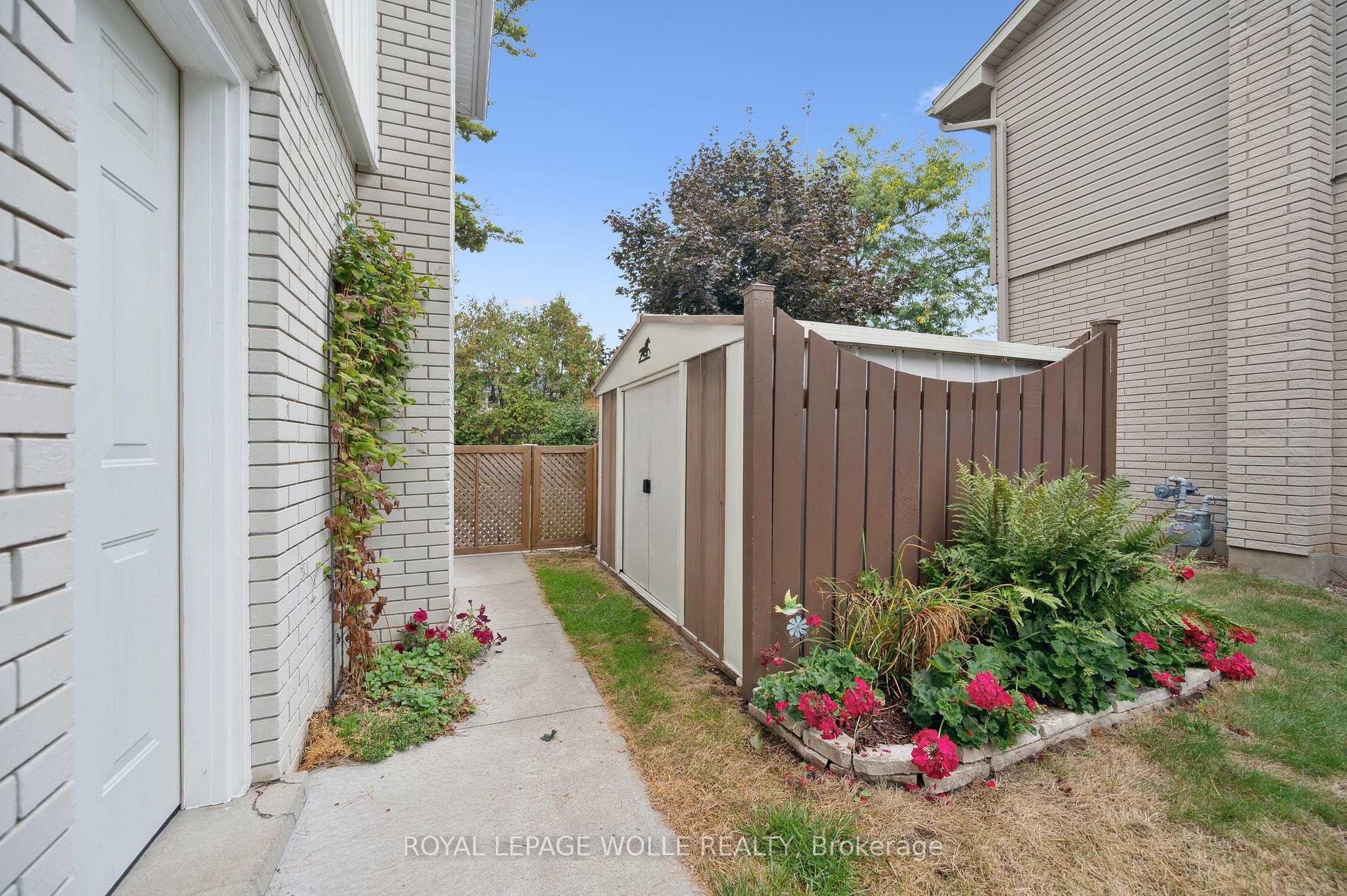 Photo 35 of 18 Simpson Avenue, Kitchener — HOMEH