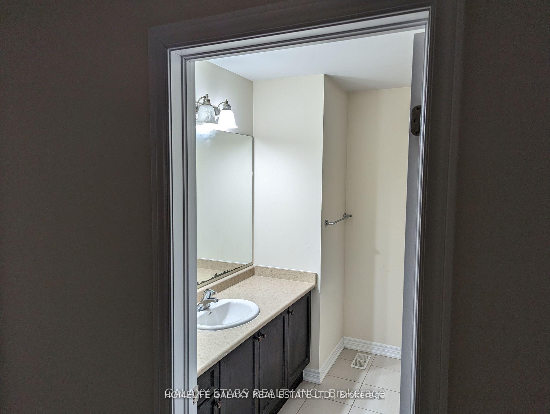 Photo 10 of 364 Cornell Centre Boulevard, Markham, Cornell — HOMEH