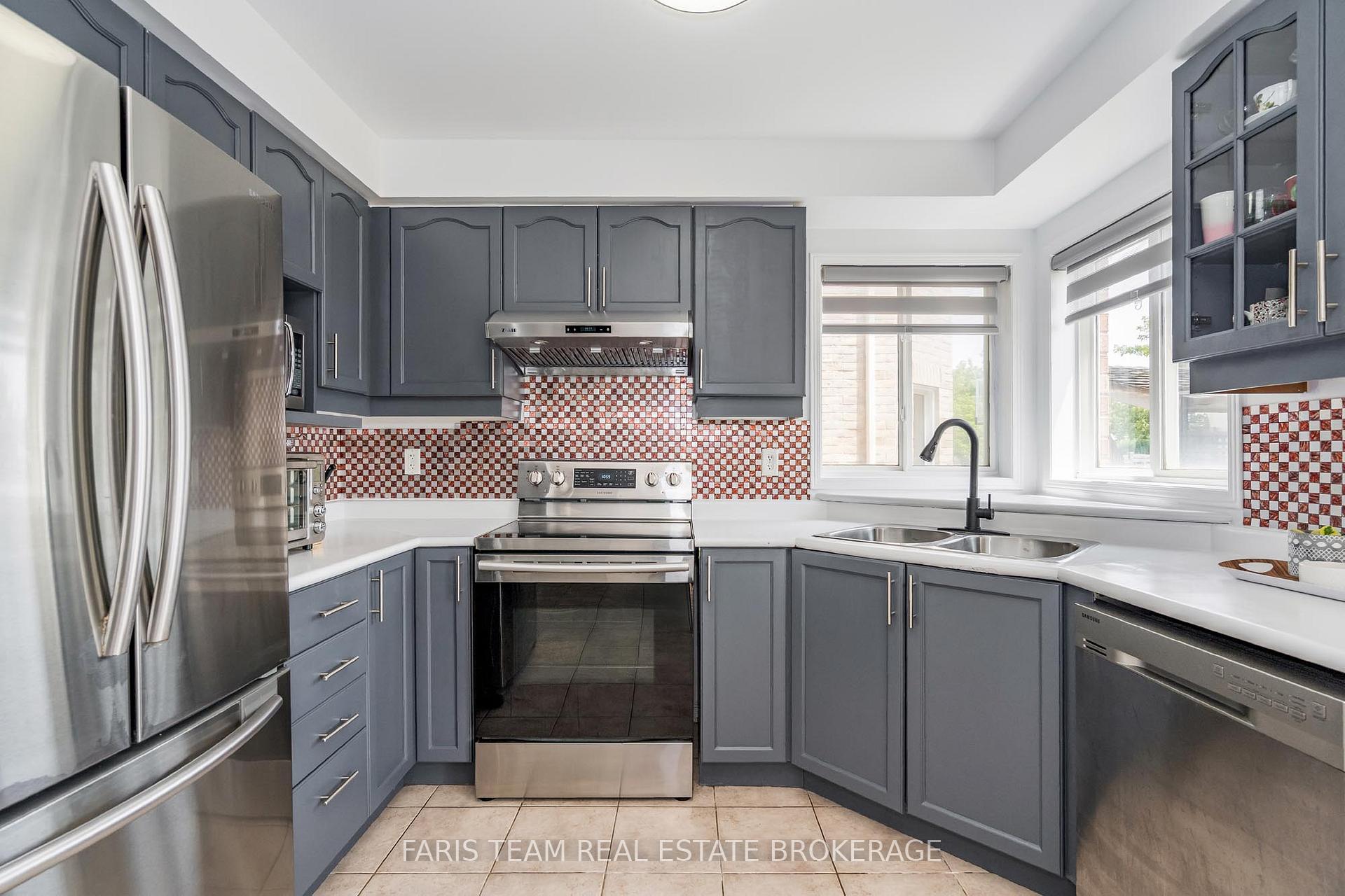 Photo 6 of 1333 Fox Hill Street, Innisfil, Alcona — HOMEH