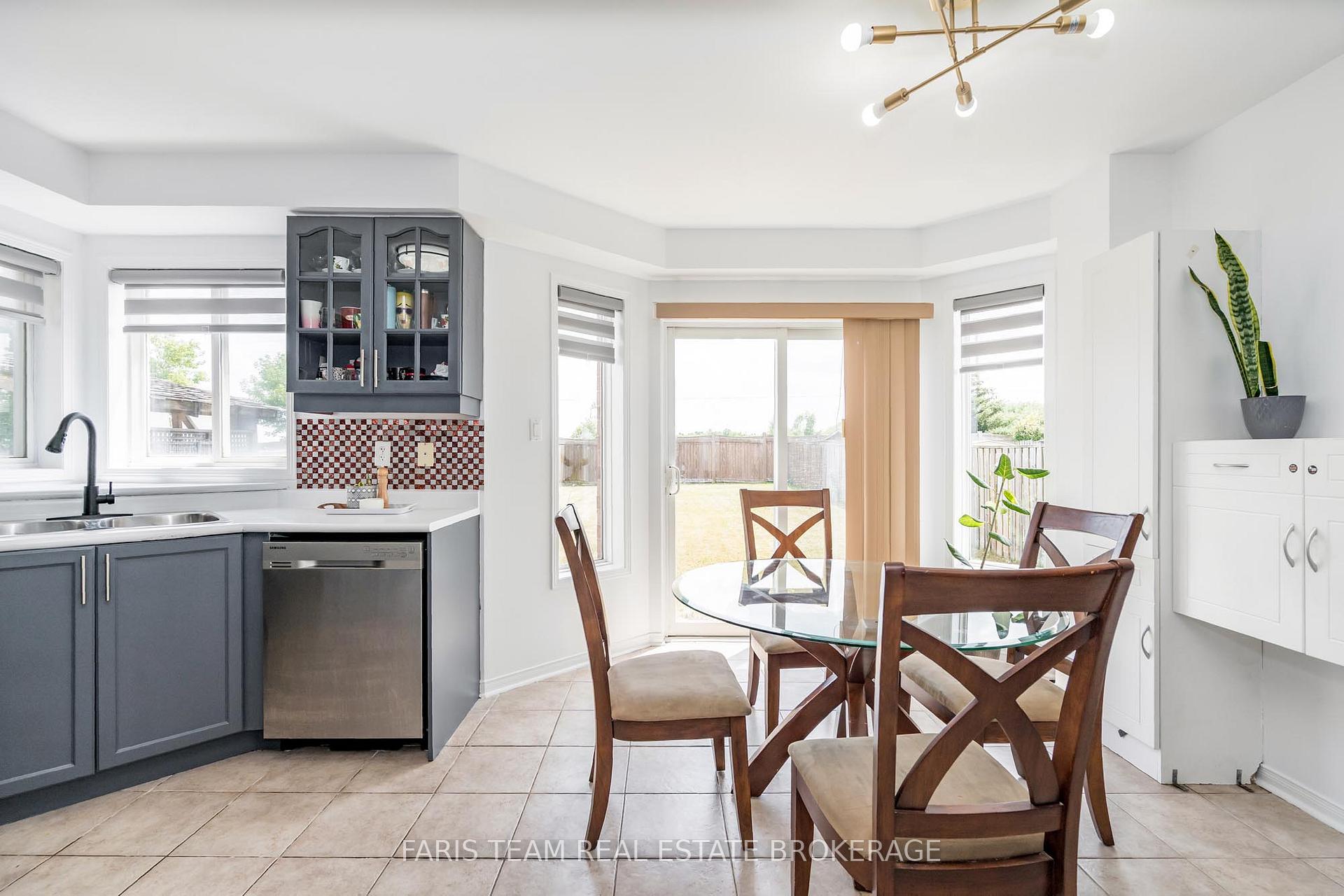 Photo 8 of 1333 Fox Hill Street, Innisfil, Alcona — HOMEH