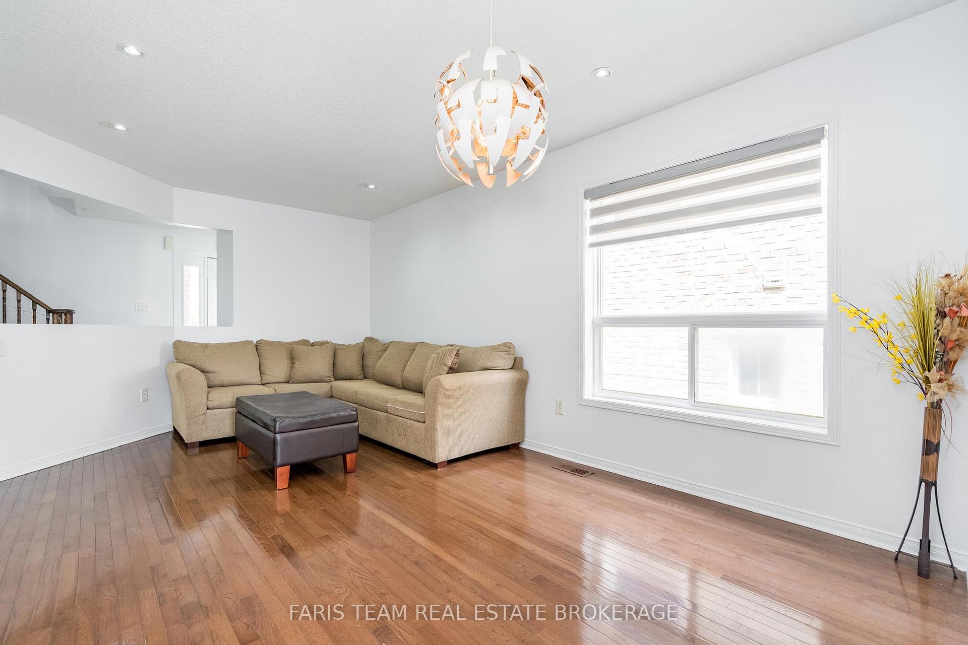 Photo 10 of 1333 Fox Hill Street, Innisfil, Alcona — HOMEH