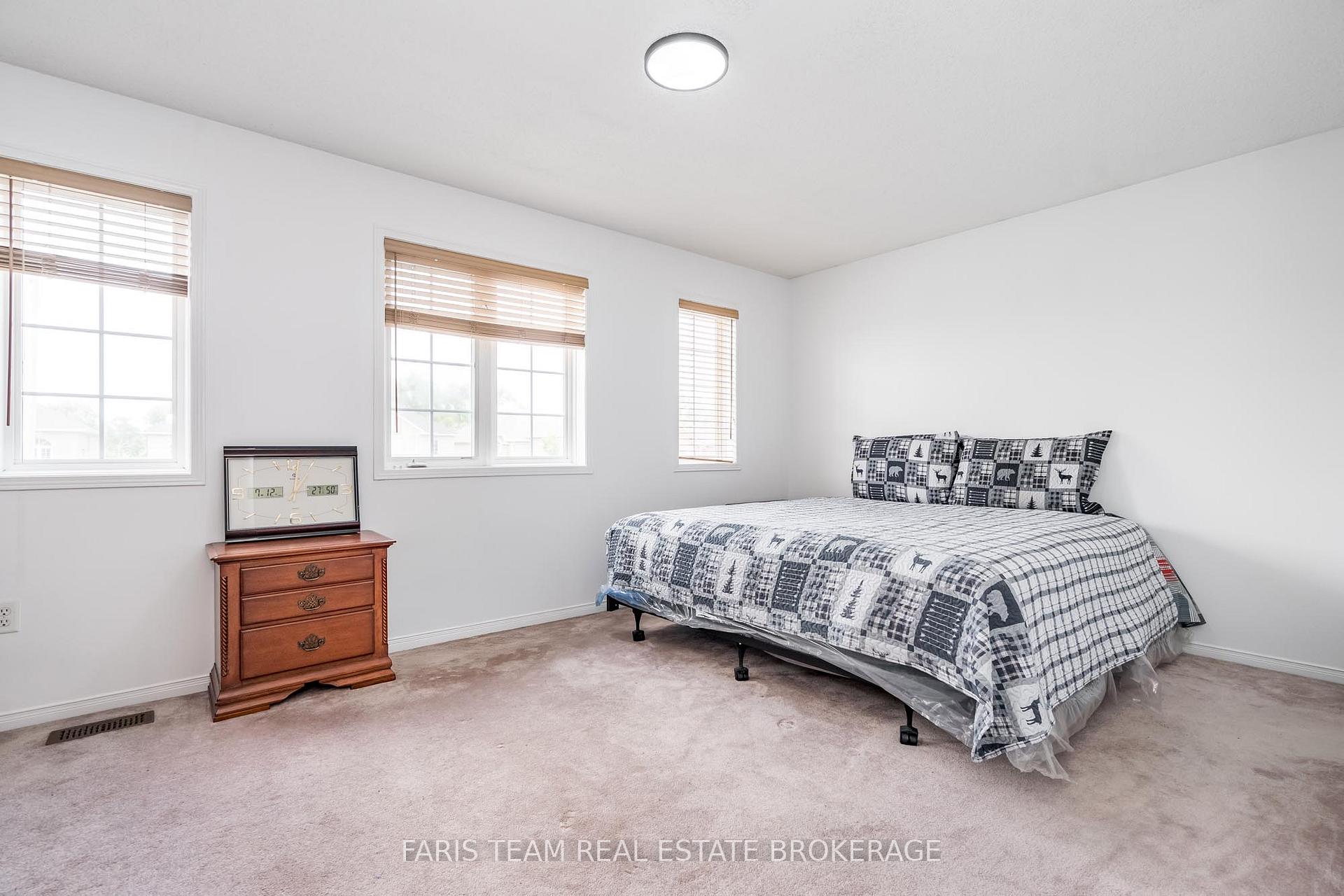 Photo 21 of 1333 Fox Hill Street, Innisfil, Alcona — HOMEH