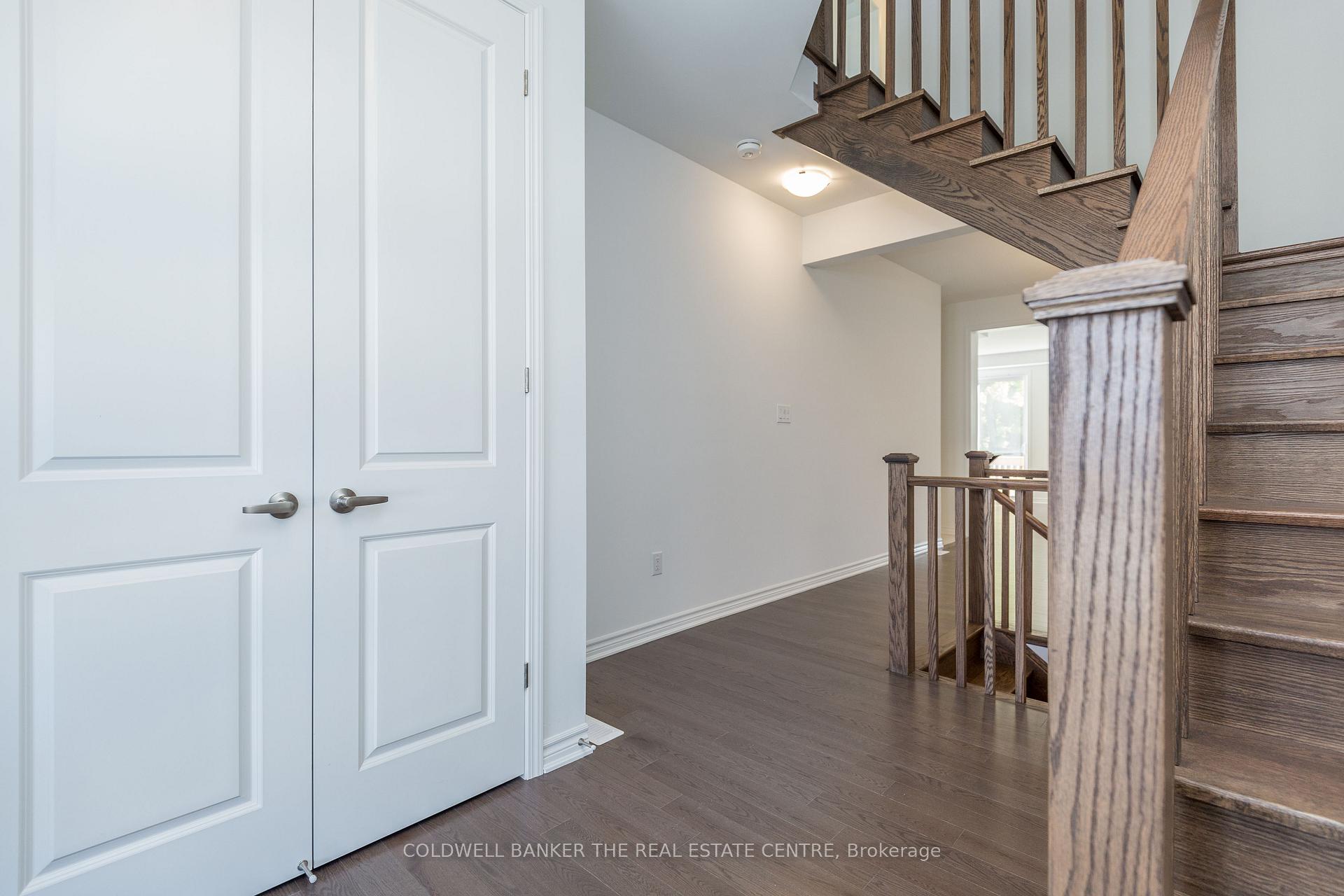 Photo 5 of 550 Mika Street, Innisfil, Rural Innisfil — HOMEH