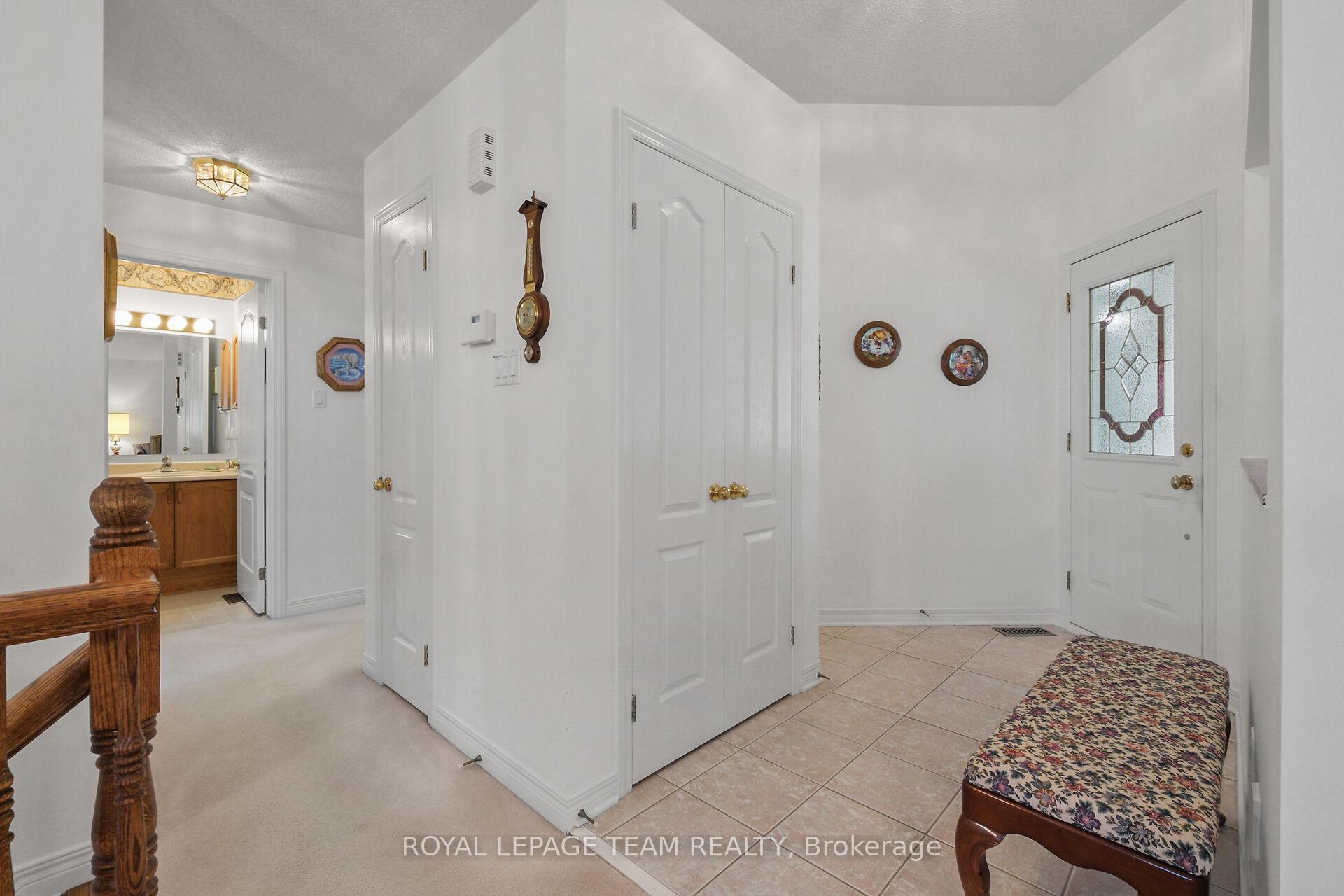 Photo 15 of 20 Peregrine Crescent, Ottawa, Kanata - Bridlewood — HOMEH