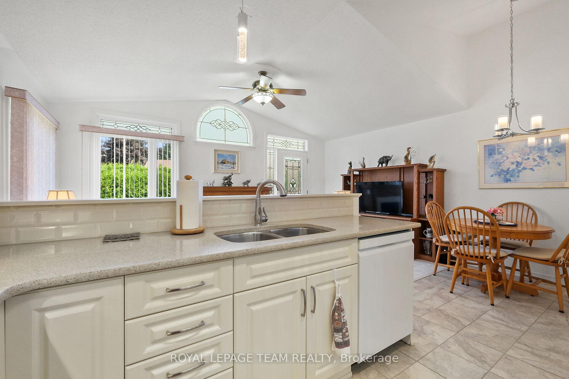 Photo 20 of 20 Peregrine Crescent, Ottawa, Kanata - Bridlewood — HOMEH