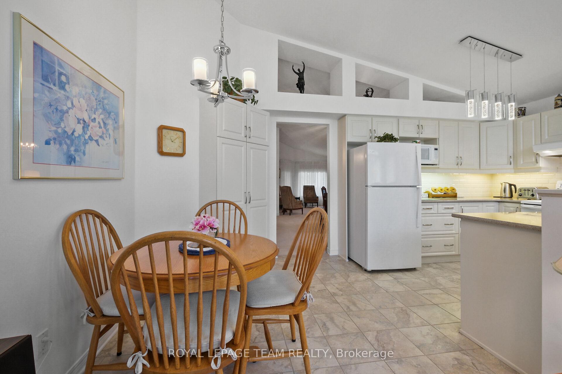 Photo 22 of 20 Peregrine Crescent, Ottawa, Kanata - Bridlewood — HOMEH