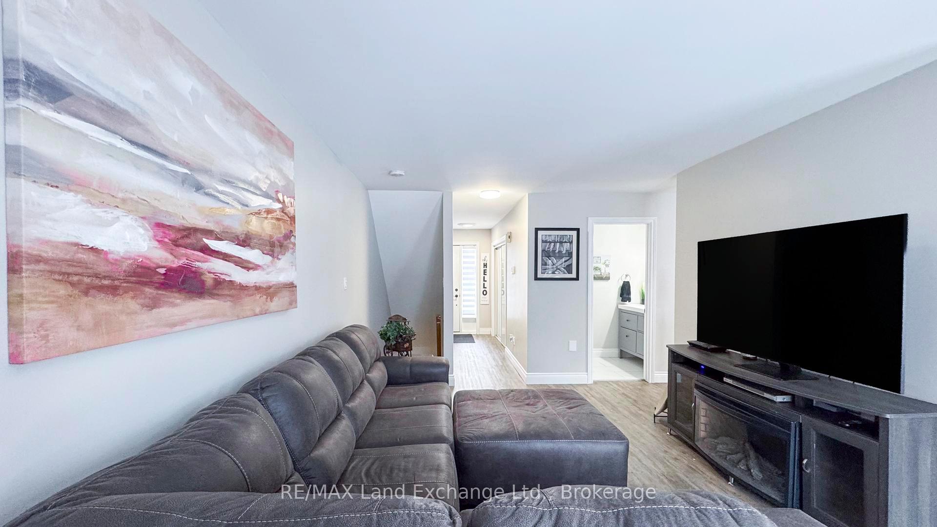 Photo 10 of 812 MacKendrick Drive, Kincardine — HOMEH