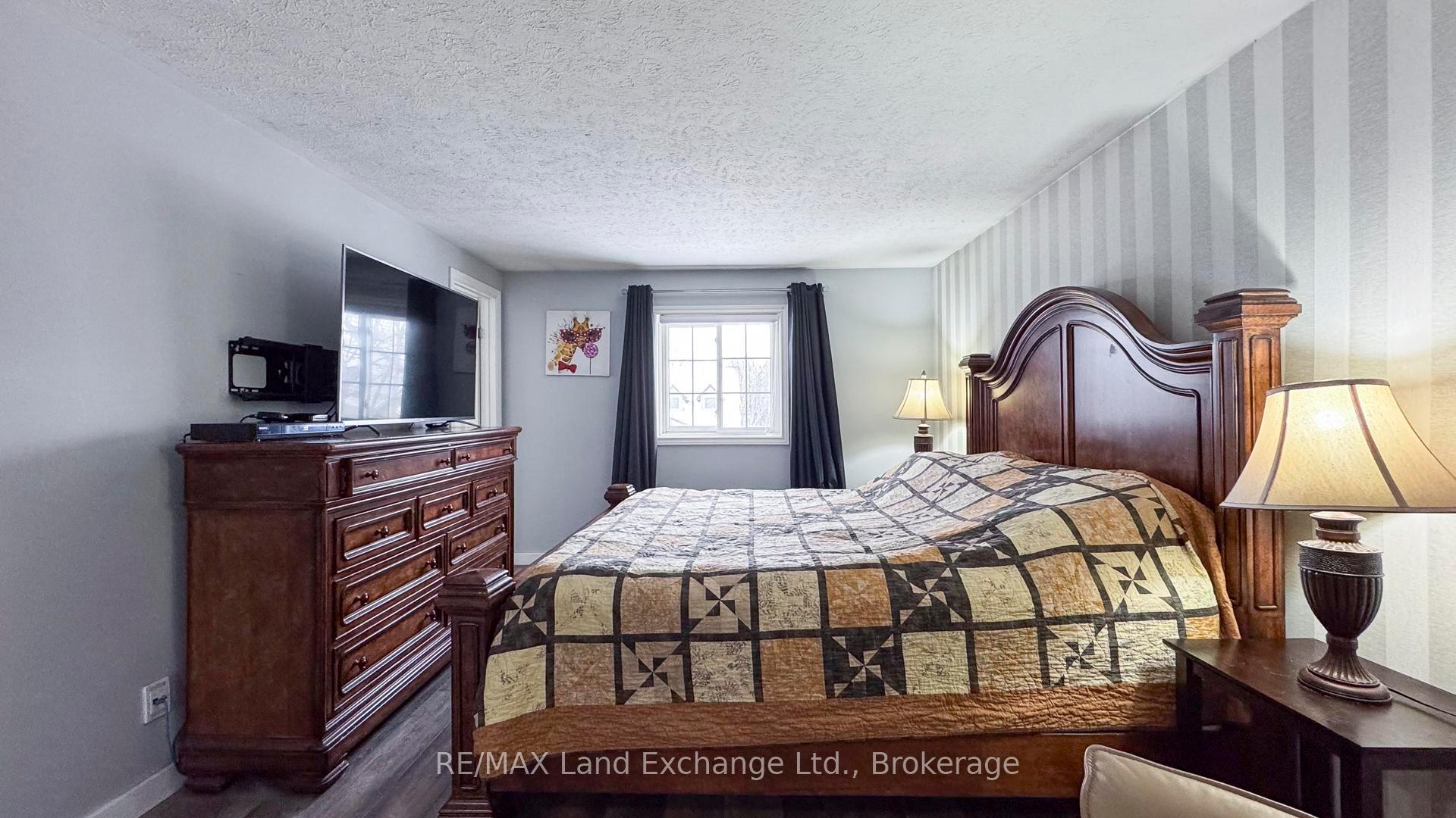 Photo 20 of 812 MacKendrick Drive, Kincardine — HOMEH