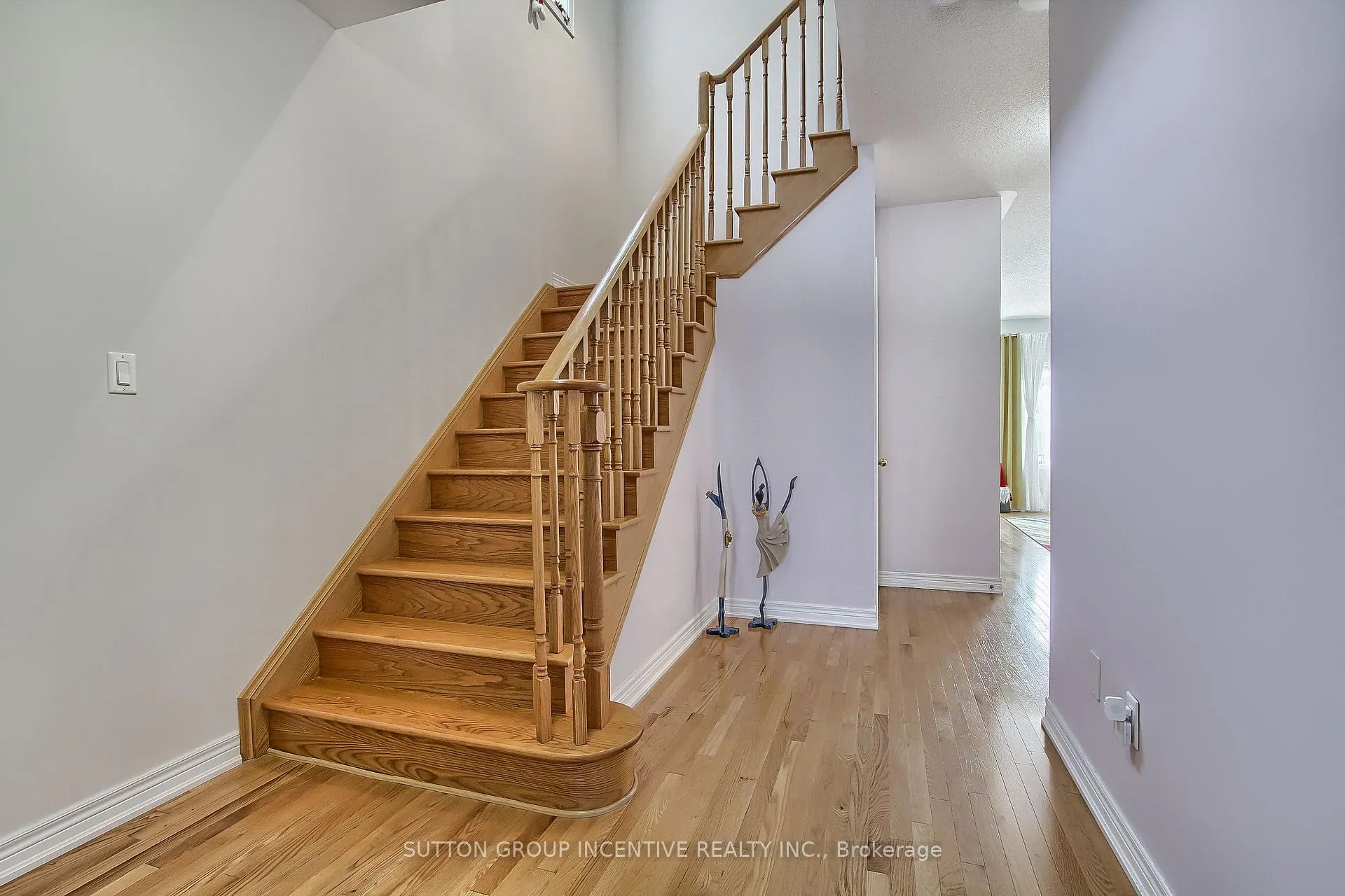 Photo 6 of 1457 Lormel Gate Avenue, Innisfil, Lefroy — HOMEH