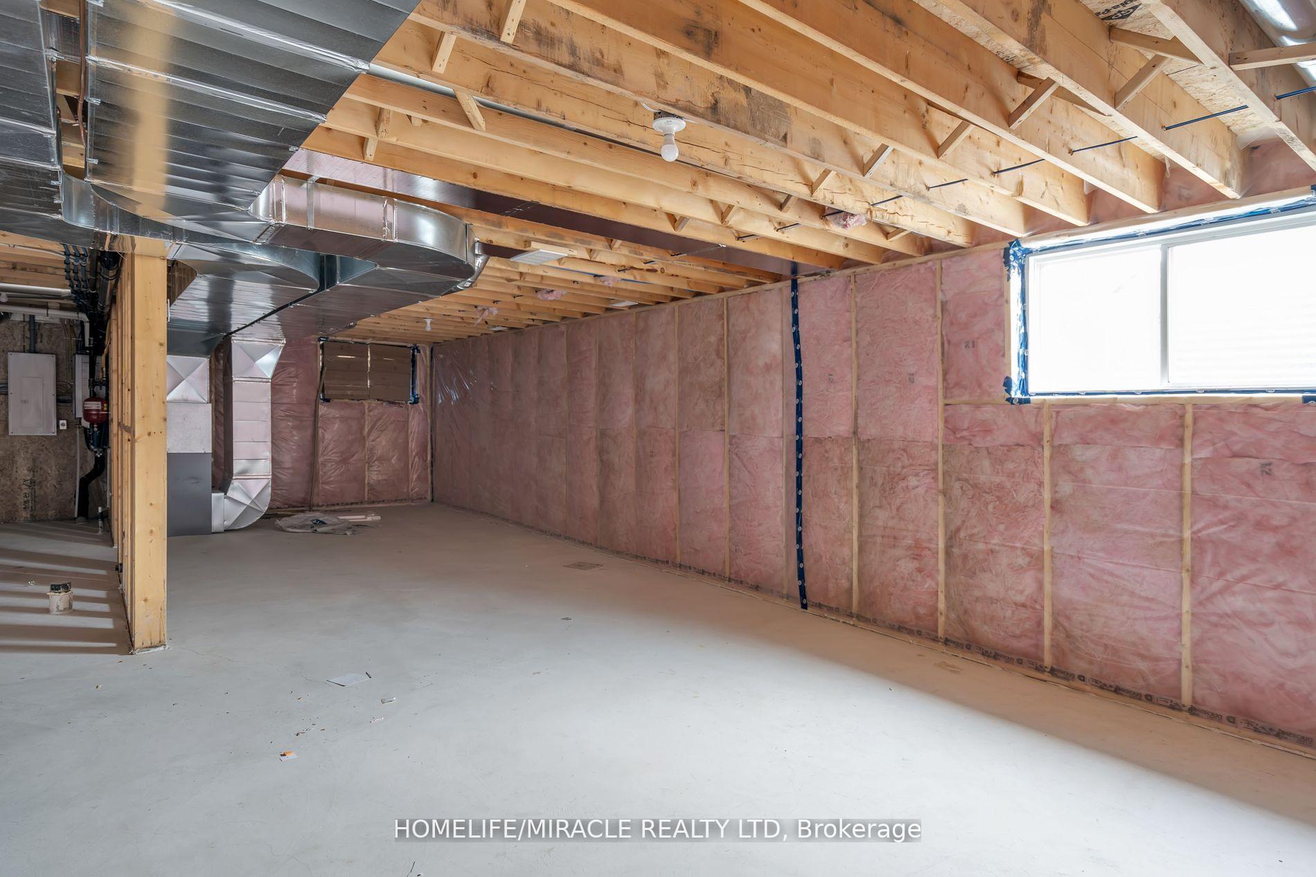 Photo 1 of 115 Jefferson Street W, Lucan Biddulph, Lucan — HOMEH