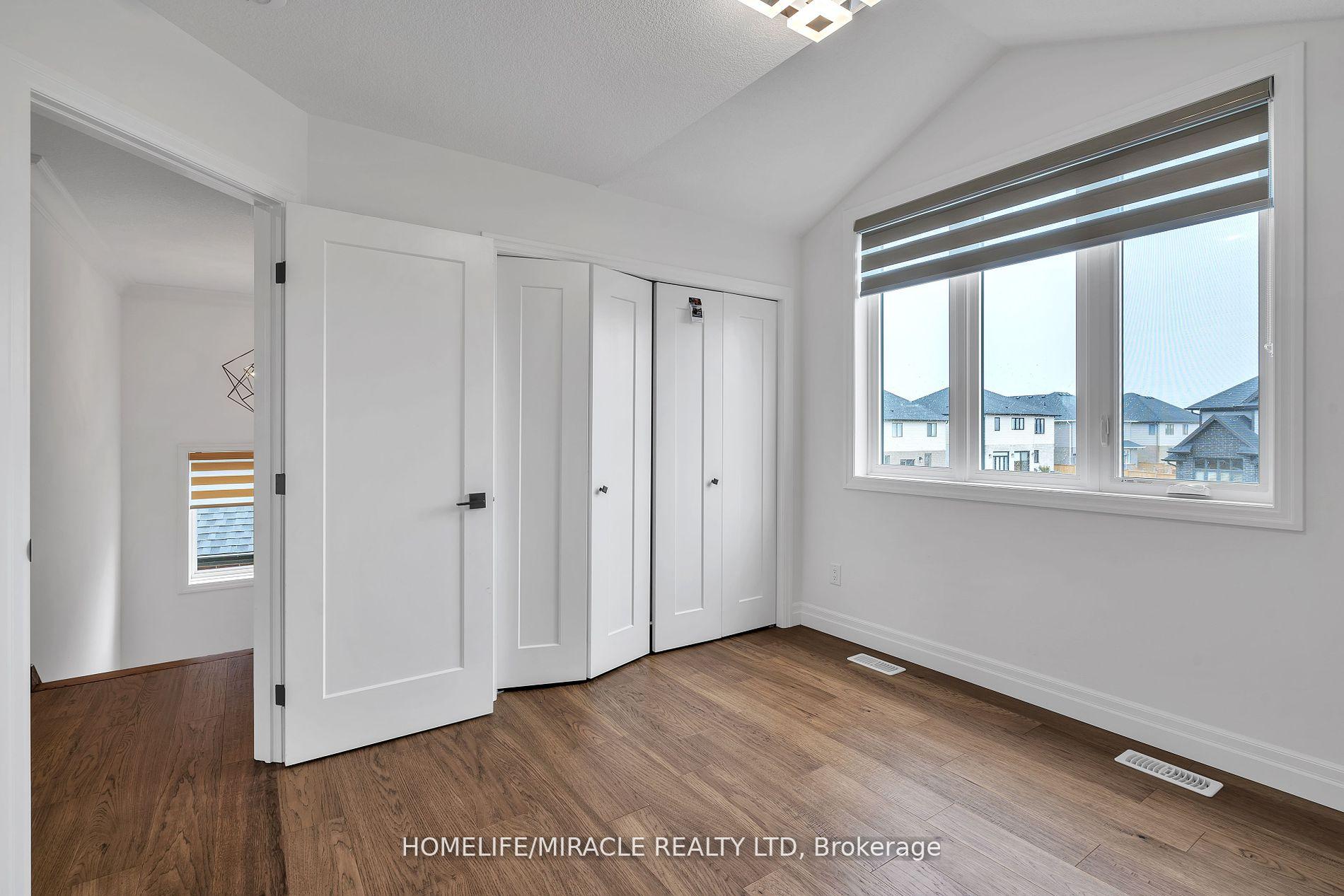 Photo 7 of 115 Jefferson Street W, Lucan Biddulph, Lucan — HOMEH