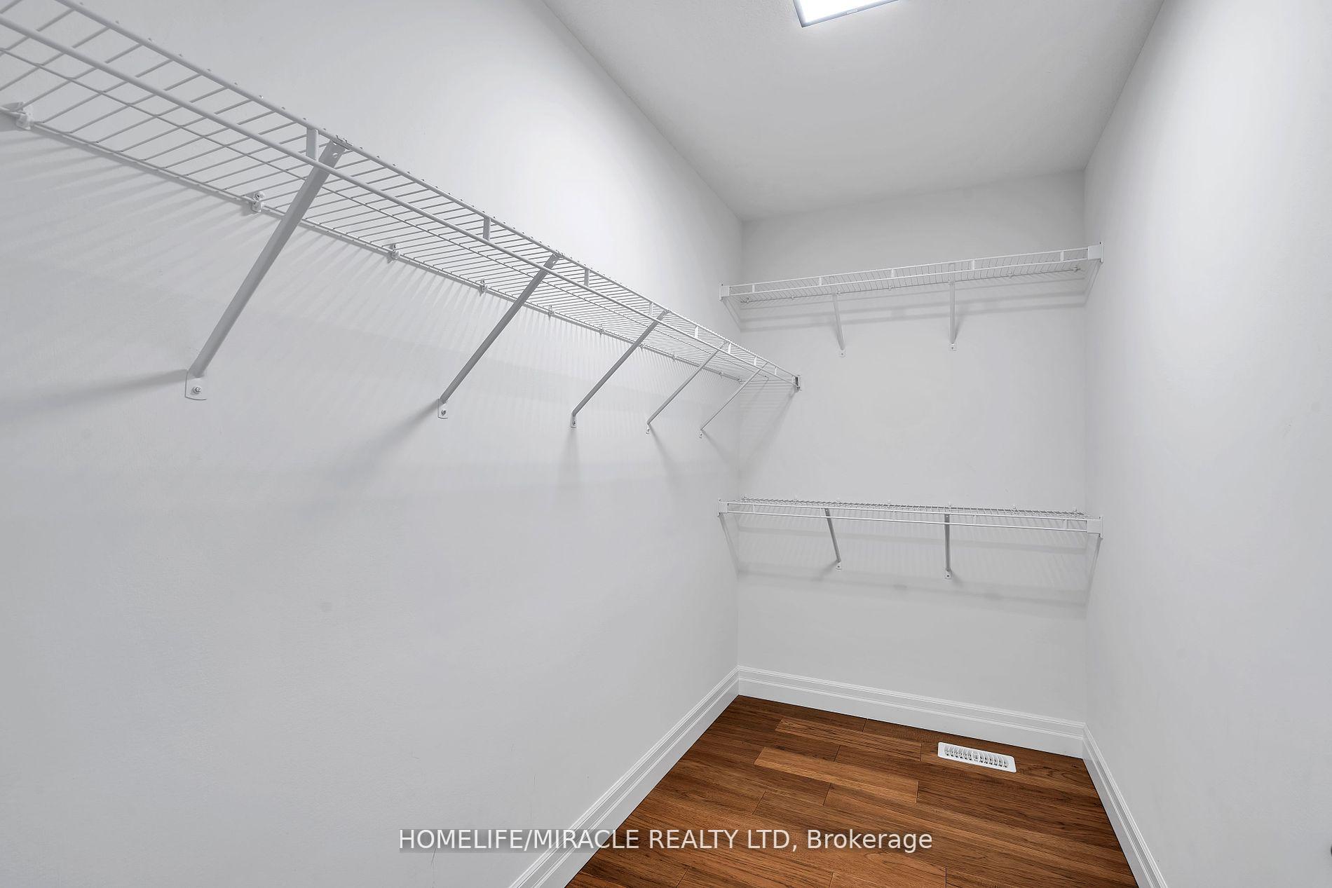Photo 8 of 115 Jefferson Street W, Lucan Biddulph, Lucan — HOMEH