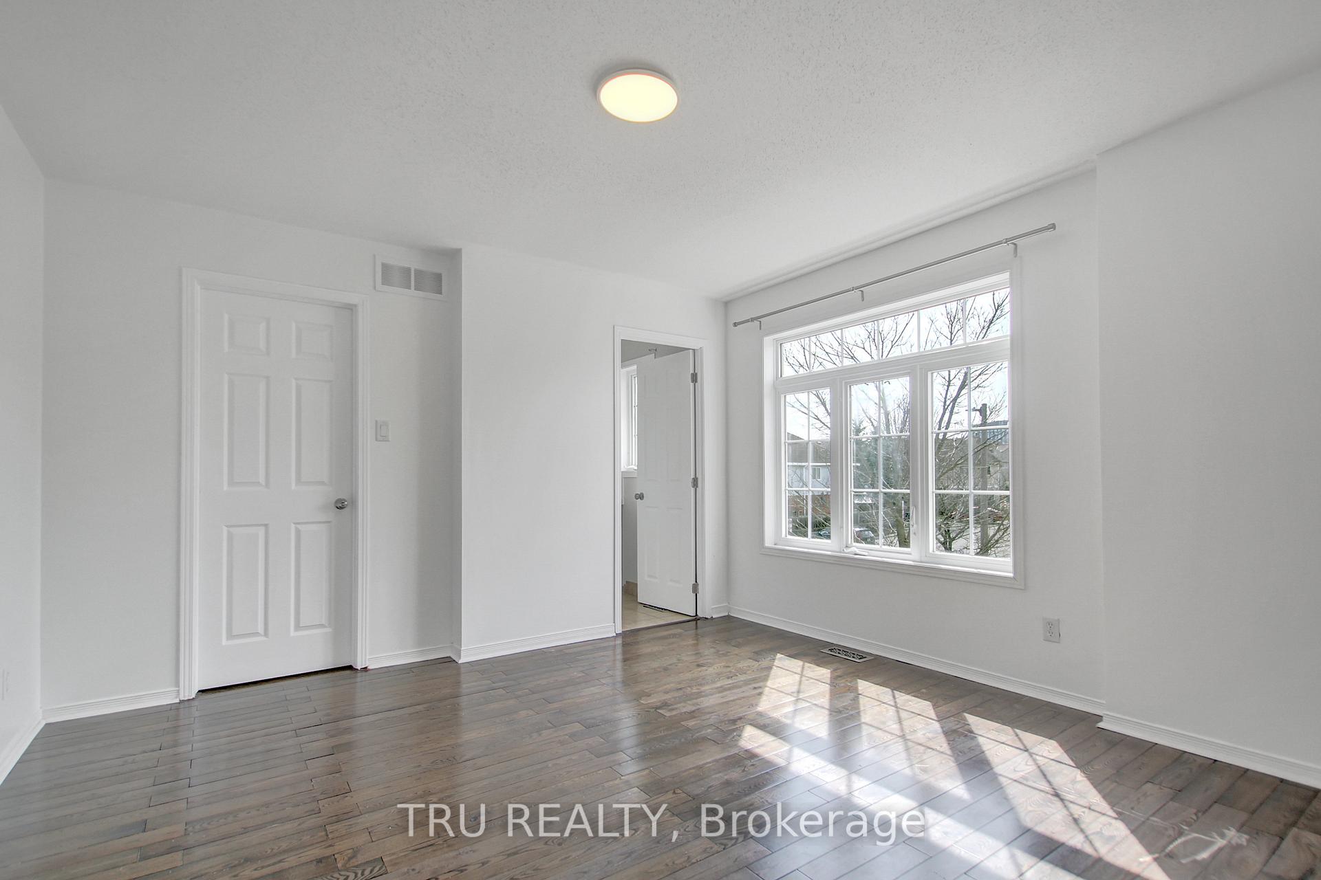 Photo 21 of 133 Kinross Private, Ottawa, Kanata - Morgan's Grant/South March — HOMEH