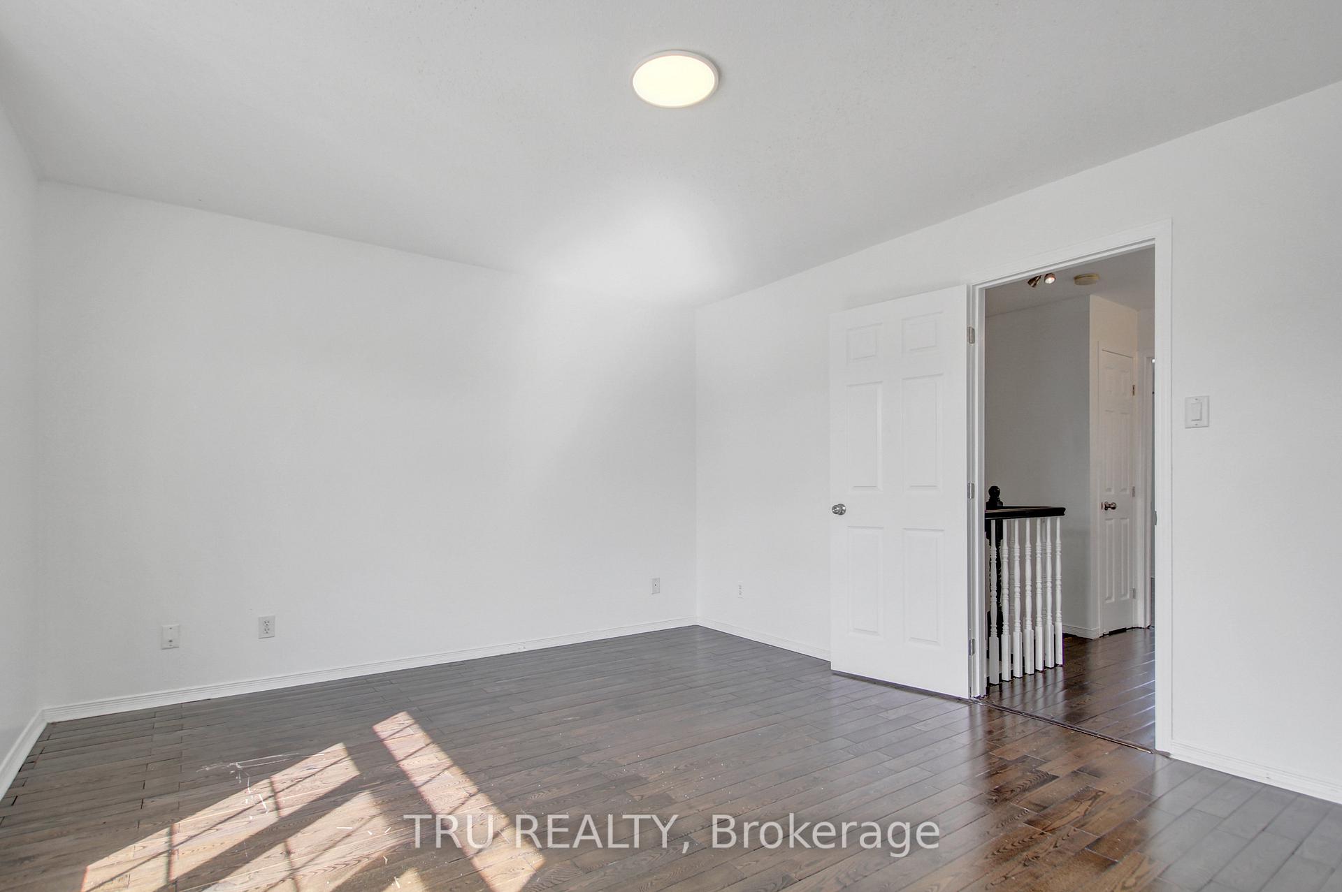 Photo 23 of 133 Kinross Private, Ottawa, Kanata - Morgan's Grant/South March — HOMEH