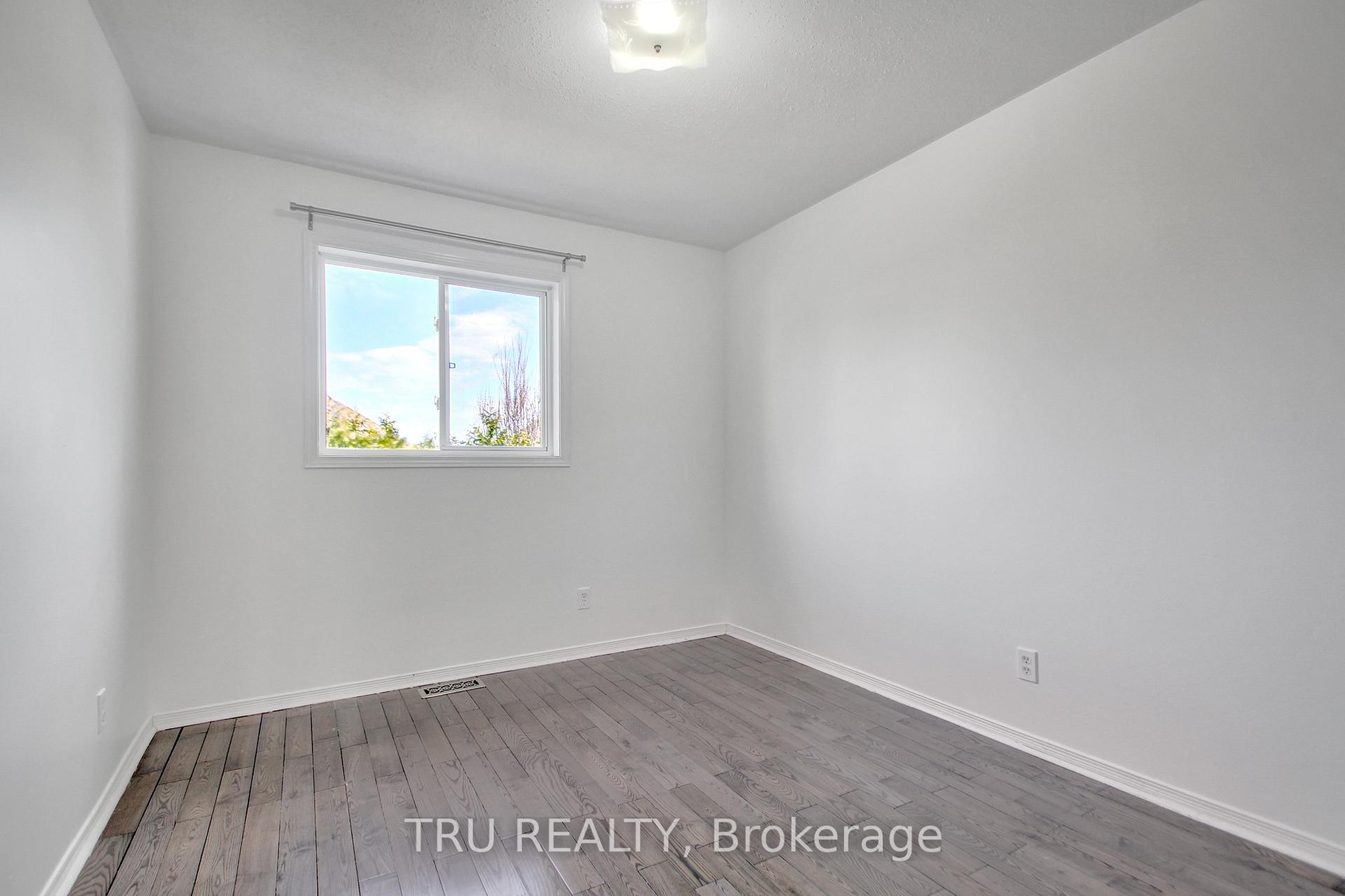 Photo 25 of 133 Kinross Private, Ottawa, Kanata - Morgan's Grant/South March — HOMEH
