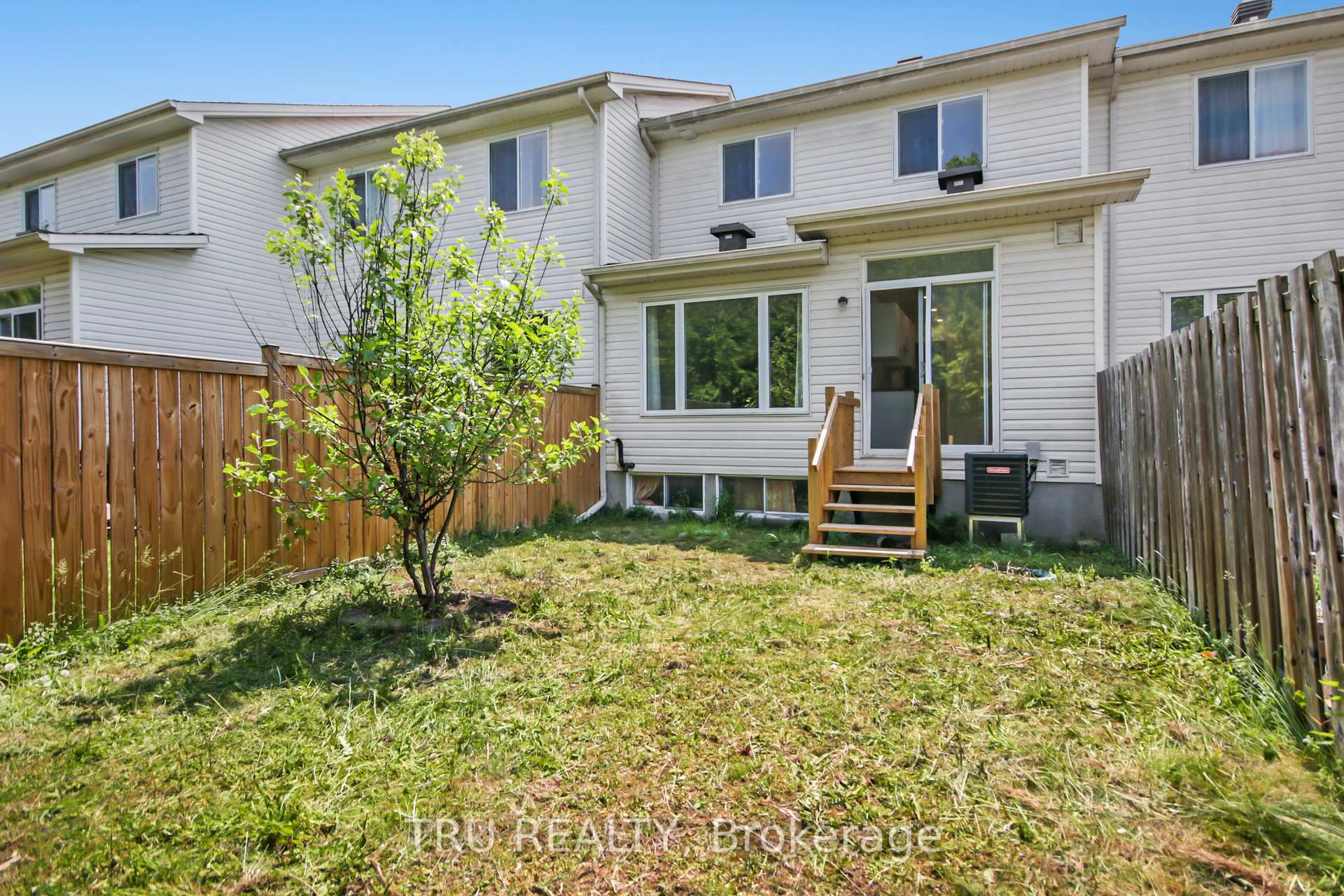 Photo 37 of 133 Kinross Private, Ottawa, Kanata - Morgan's Grant/South March — HOMEH