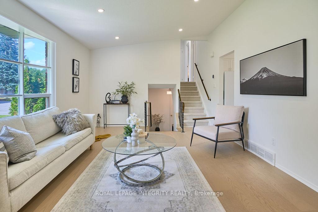 Photo 12 of 77 Seabrooke Drive, Ottawa, Kanata - Glencairn/Hazeldean — HOMEH
