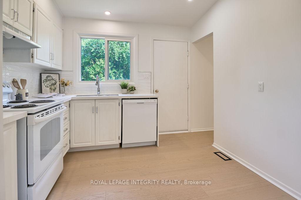 Photo 25 of 77 Seabrooke Drive, Ottawa, Kanata - Glencairn/Hazeldean — HOMEH