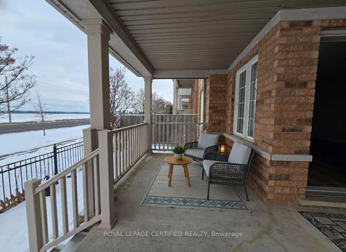 Photo 9 of 32 Old Oak Lane, Markham, Cornell — HOMEH