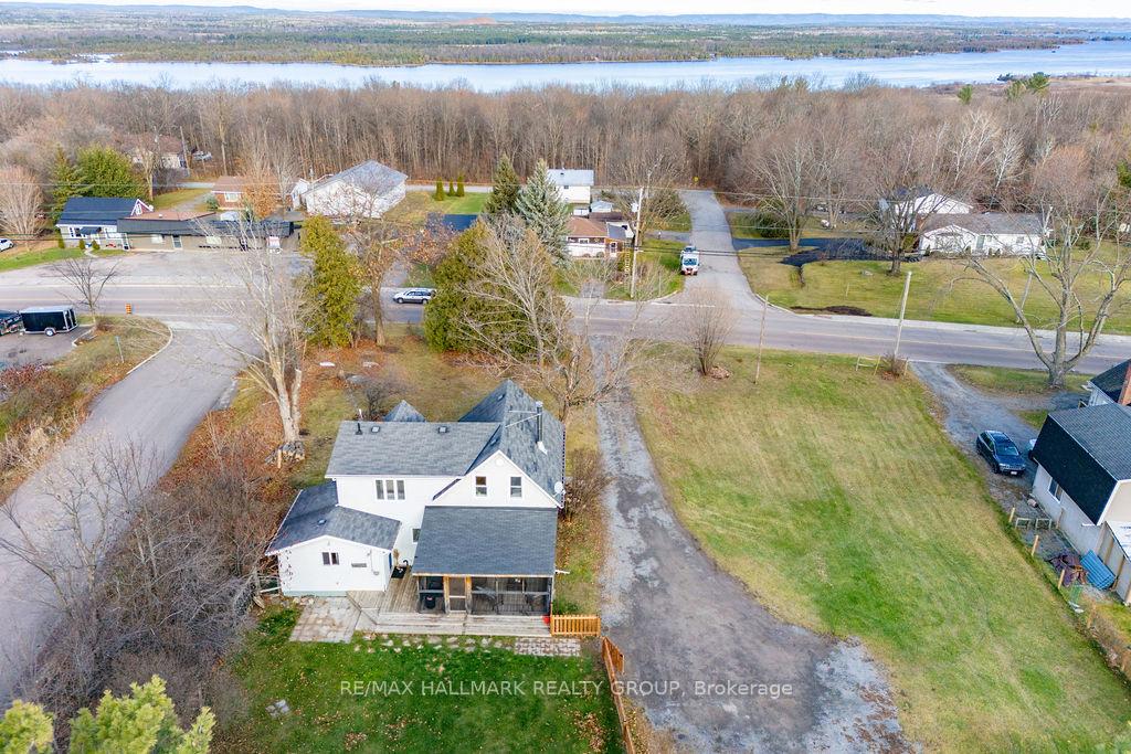 Photo 31 of 715 River Road, McNab/Braeside, Mcnab/Braeside Twps — HOMEH