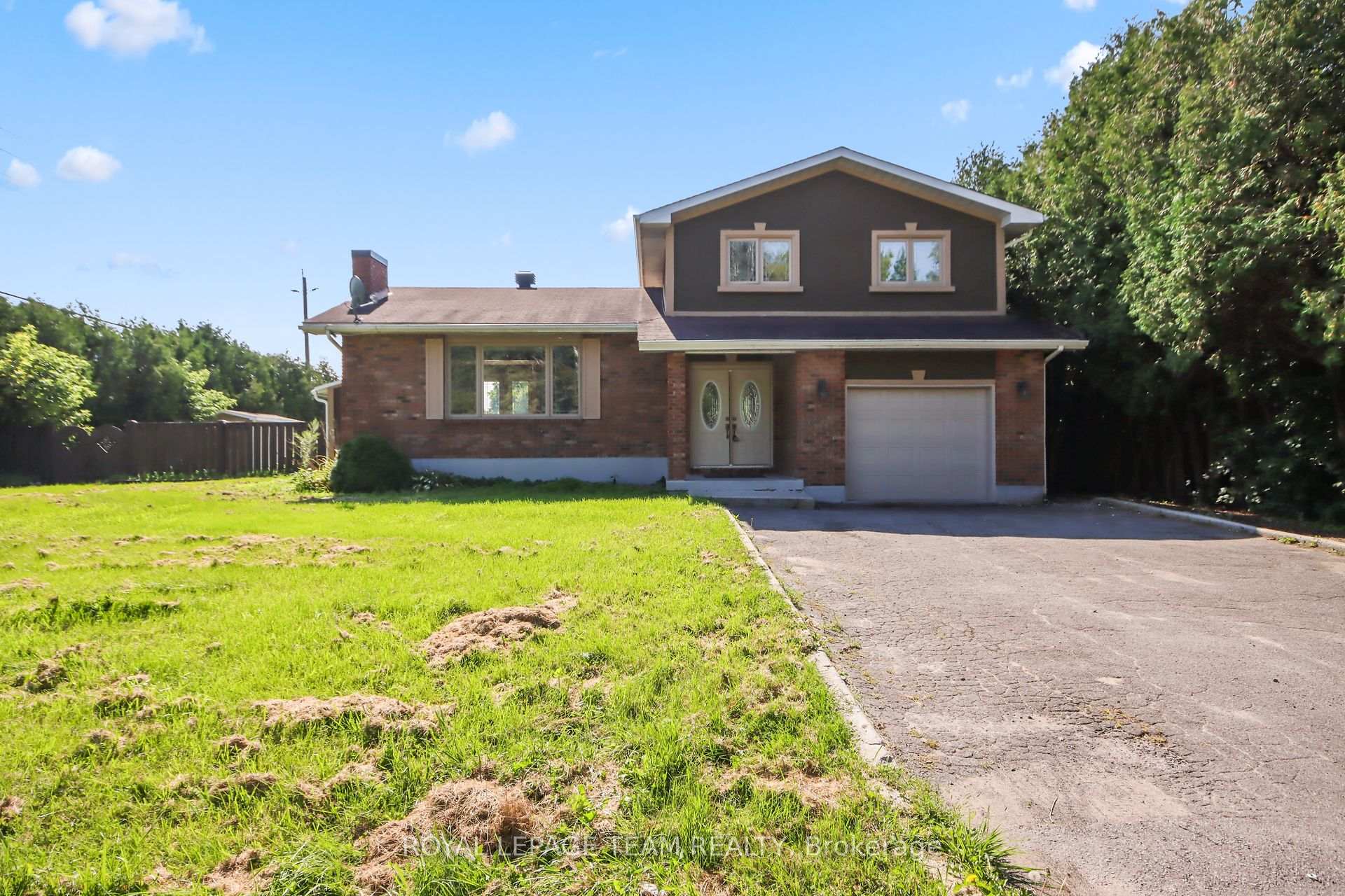 Photo 1 of 454 Rideau Road, Ottawa, Manotick East to Manotick Station — HOMEH