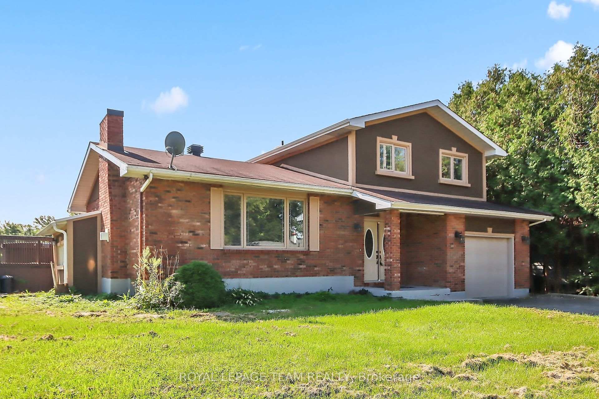 Photo 2 of 454 Rideau Road, Ottawa, Manotick East to Manotick Station — HOMEH
