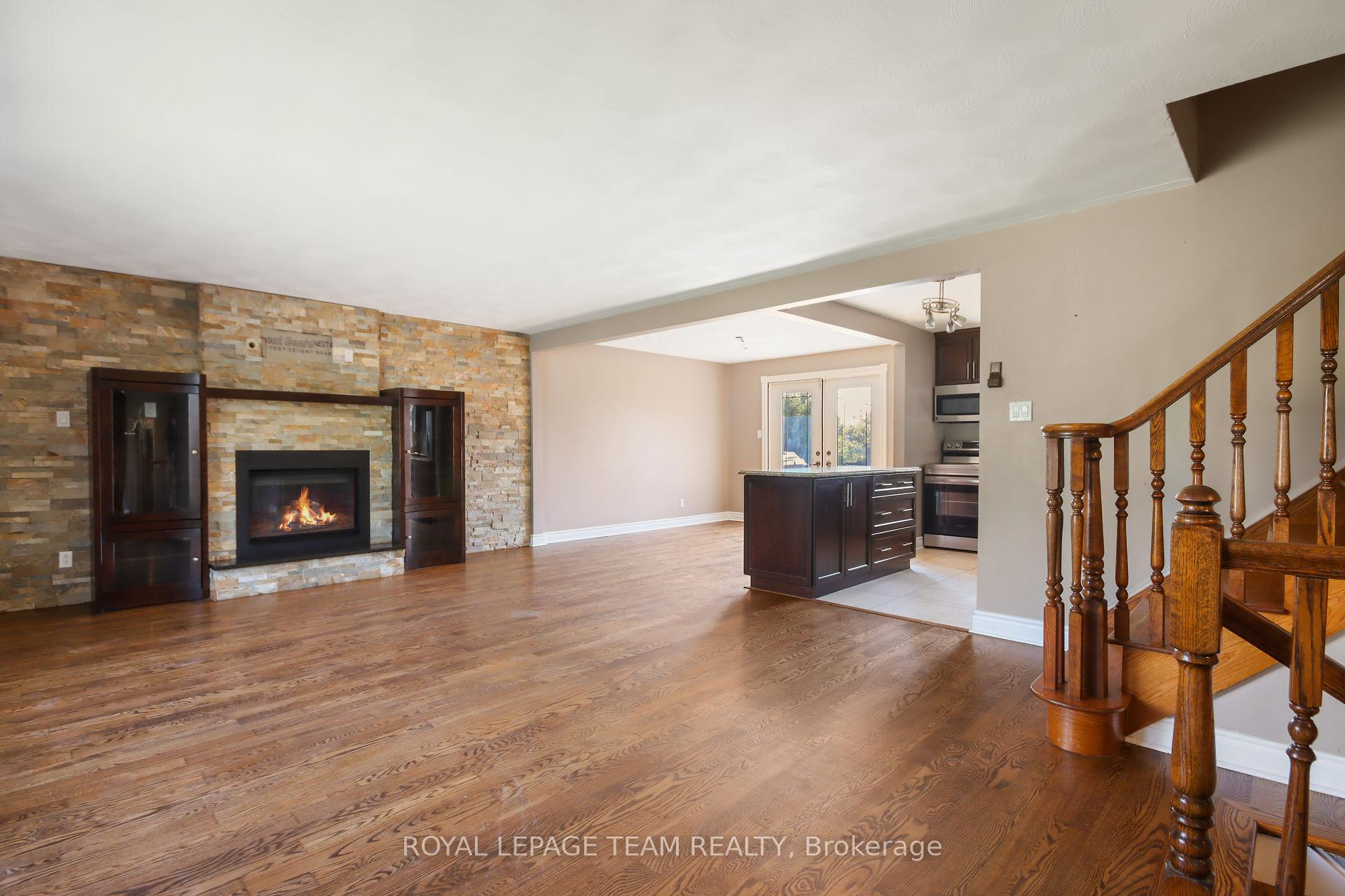 Photo 5 of 454 Rideau Road, Ottawa, Manotick East to Manotick Station — HOMEH