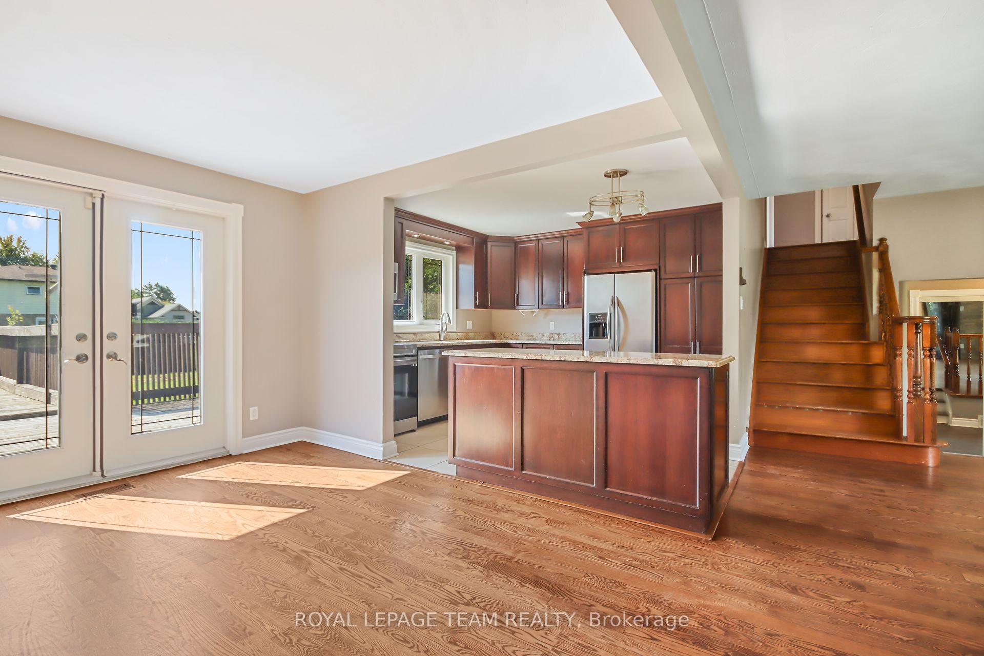 Photo 9 of 454 Rideau Road, Ottawa, Manotick East to Manotick Station — HOMEH