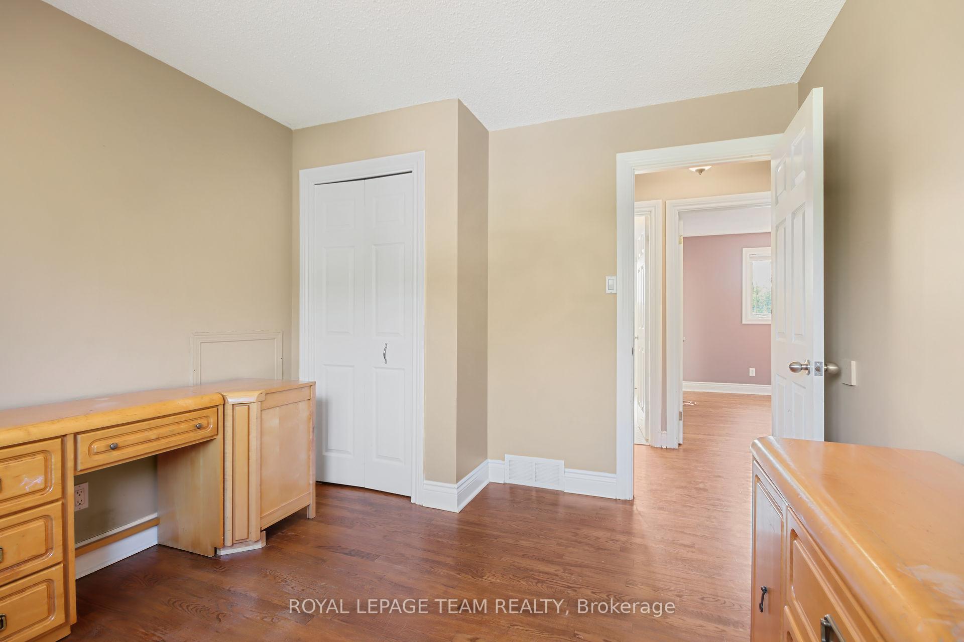 Photo 25 of 454 Rideau Road, Ottawa, Manotick East to Manotick Station — HOMEH