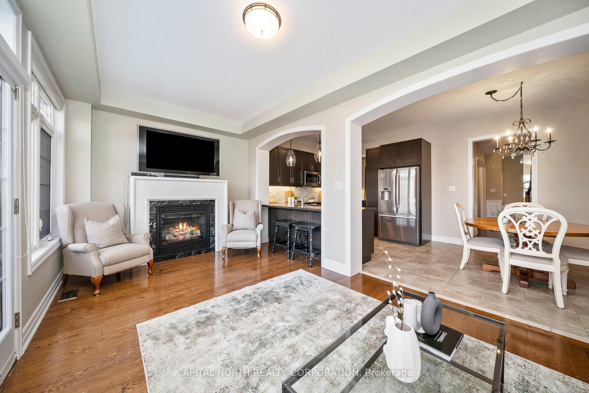 Photo 14 of 12 Alex Campbell Crescent, King, King City — HOMEH