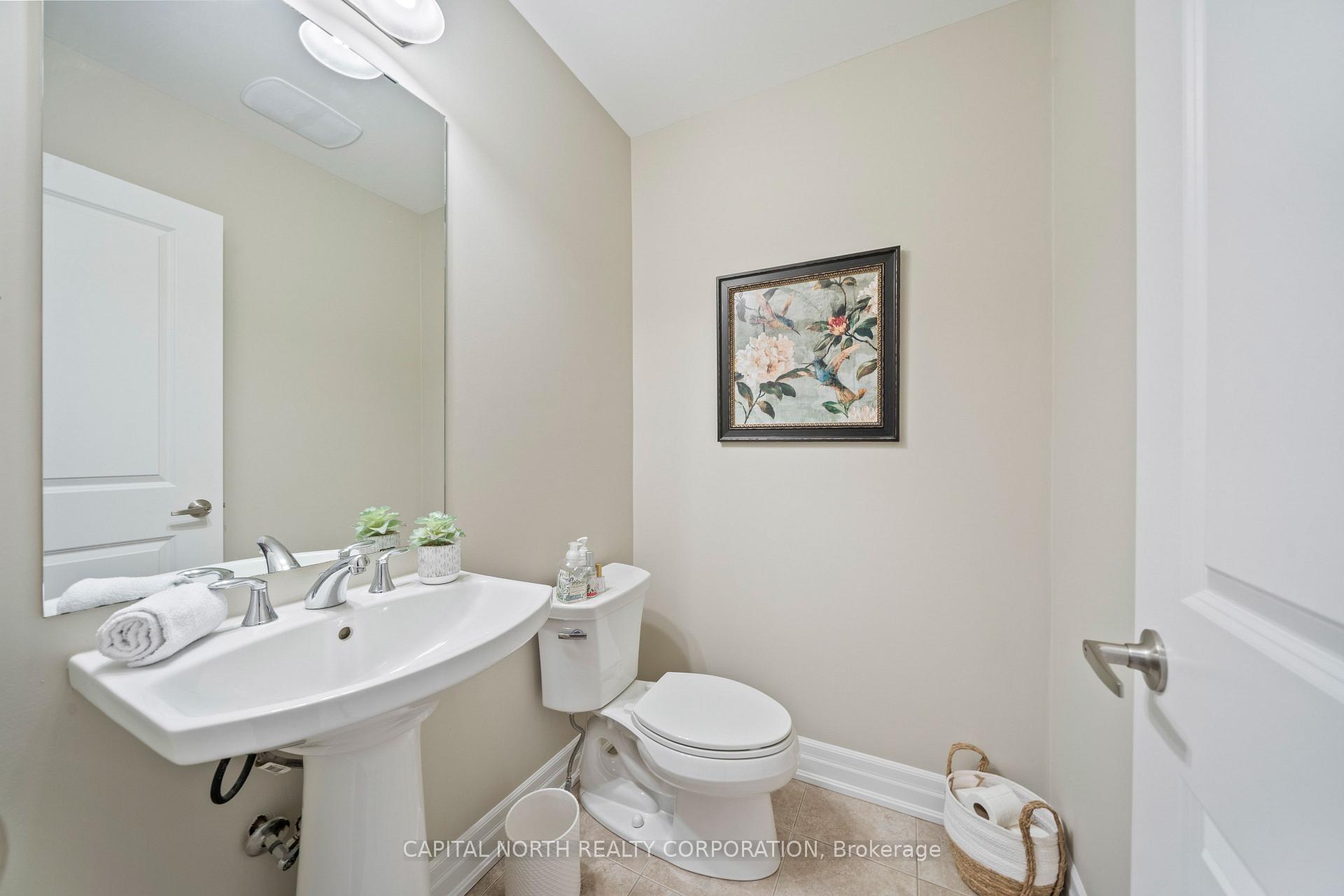 Photo 16 of 12 Alex Campbell Crescent, King, King City — HOMEH