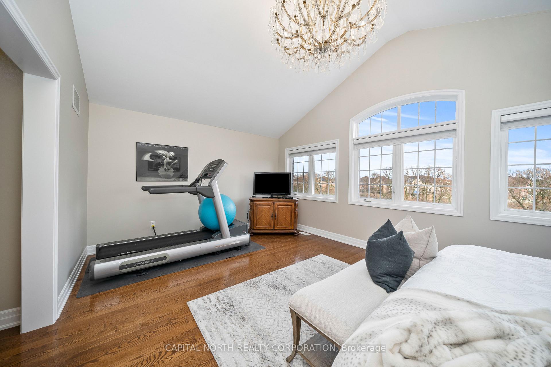 Photo 20 of 12 Alex Campbell Crescent, King, King City — HOMEH