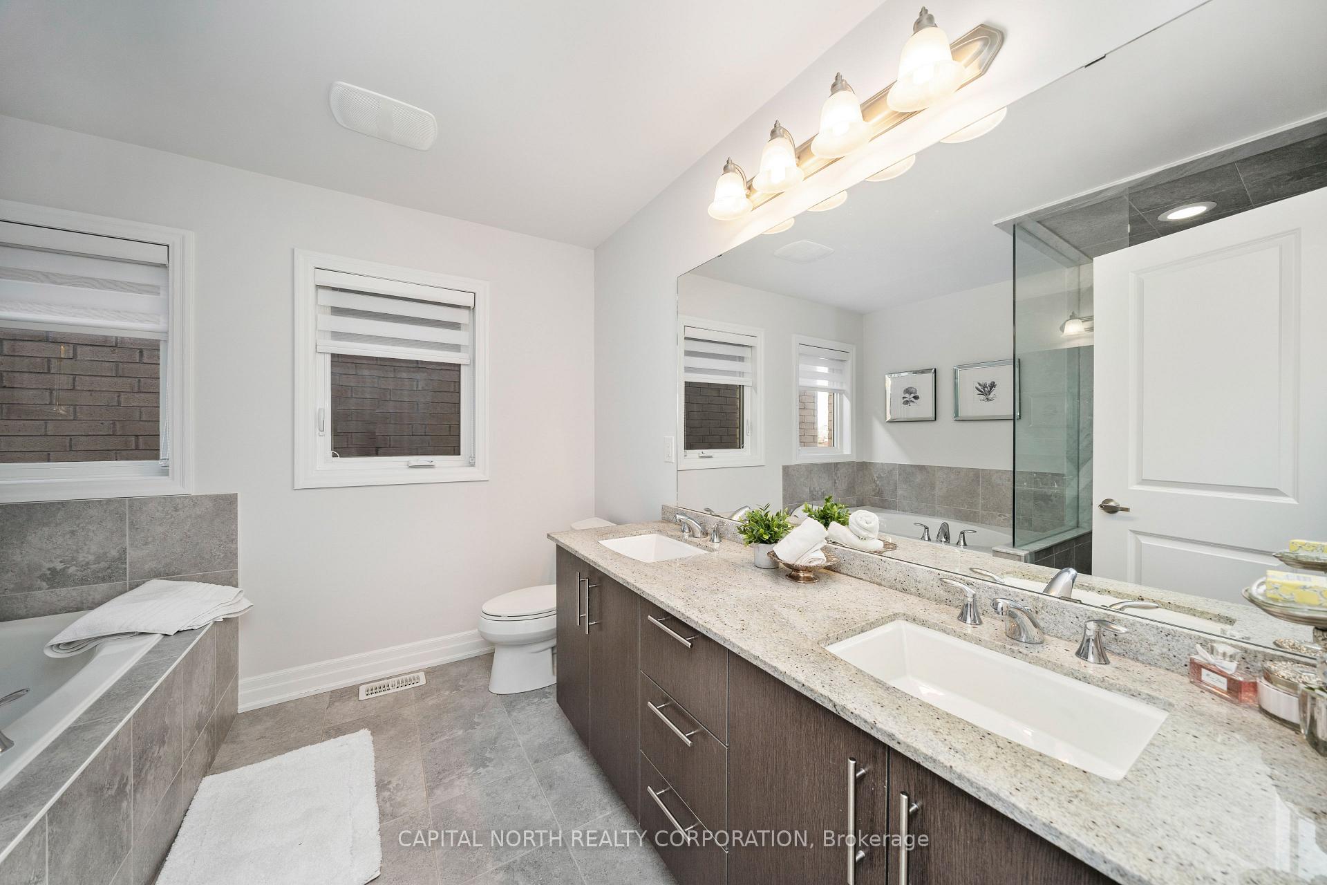 Photo 22 of 12 Alex Campbell Crescent, King, King City — HOMEH