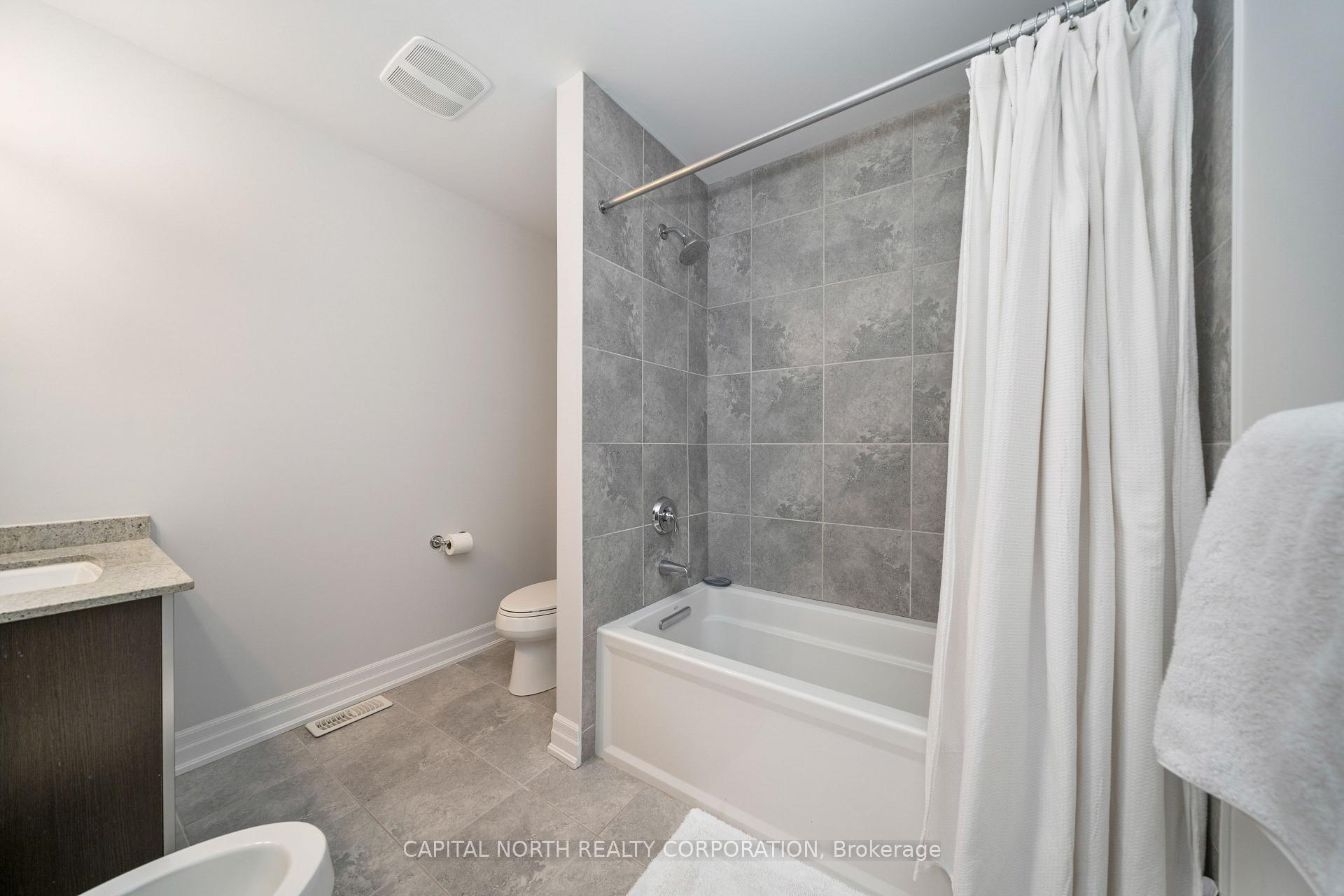 Photo 27 of 12 Alex Campbell Crescent, King, King City — HOMEH