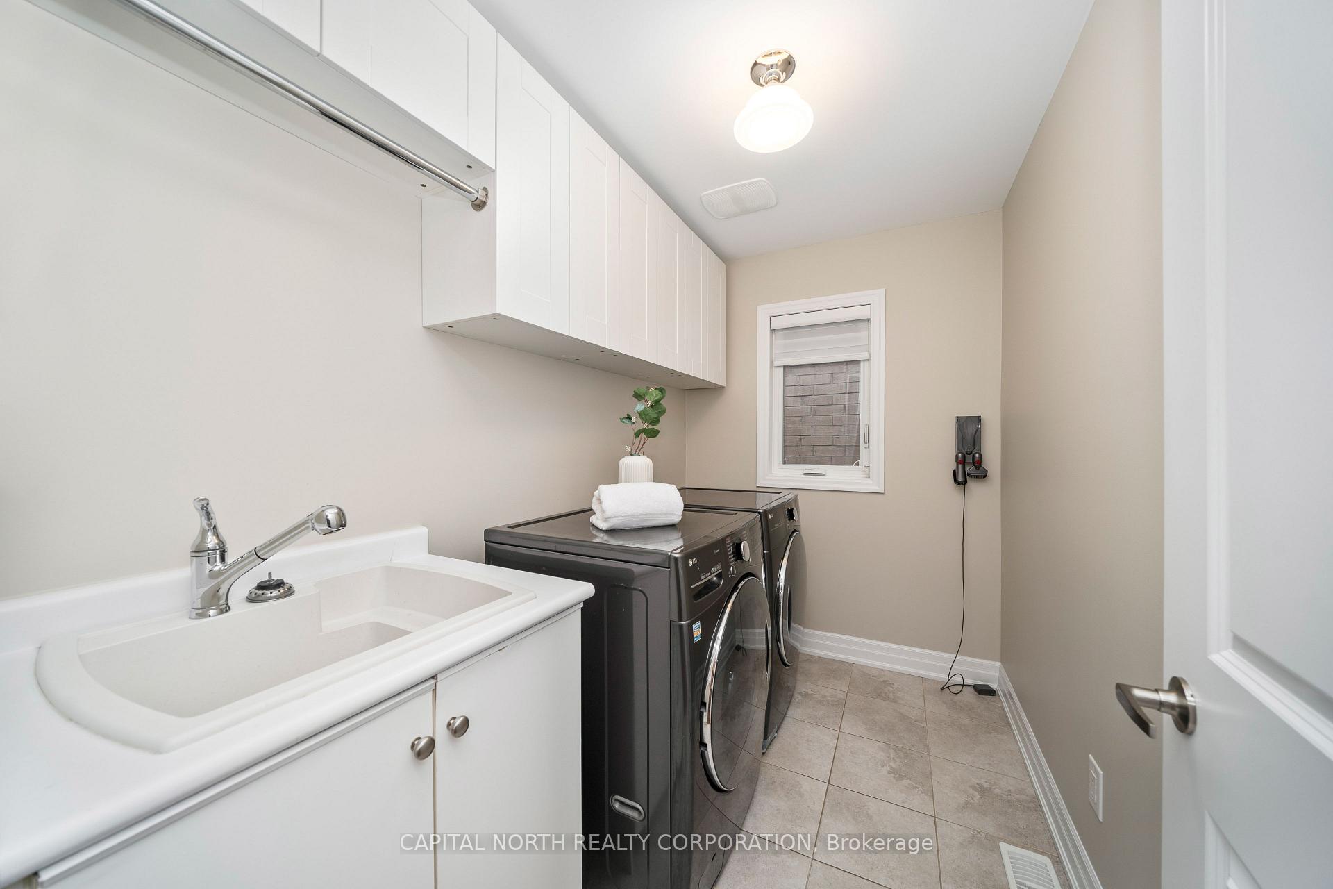 Photo 28 of 12 Alex Campbell Crescent, King, King City — HOMEH