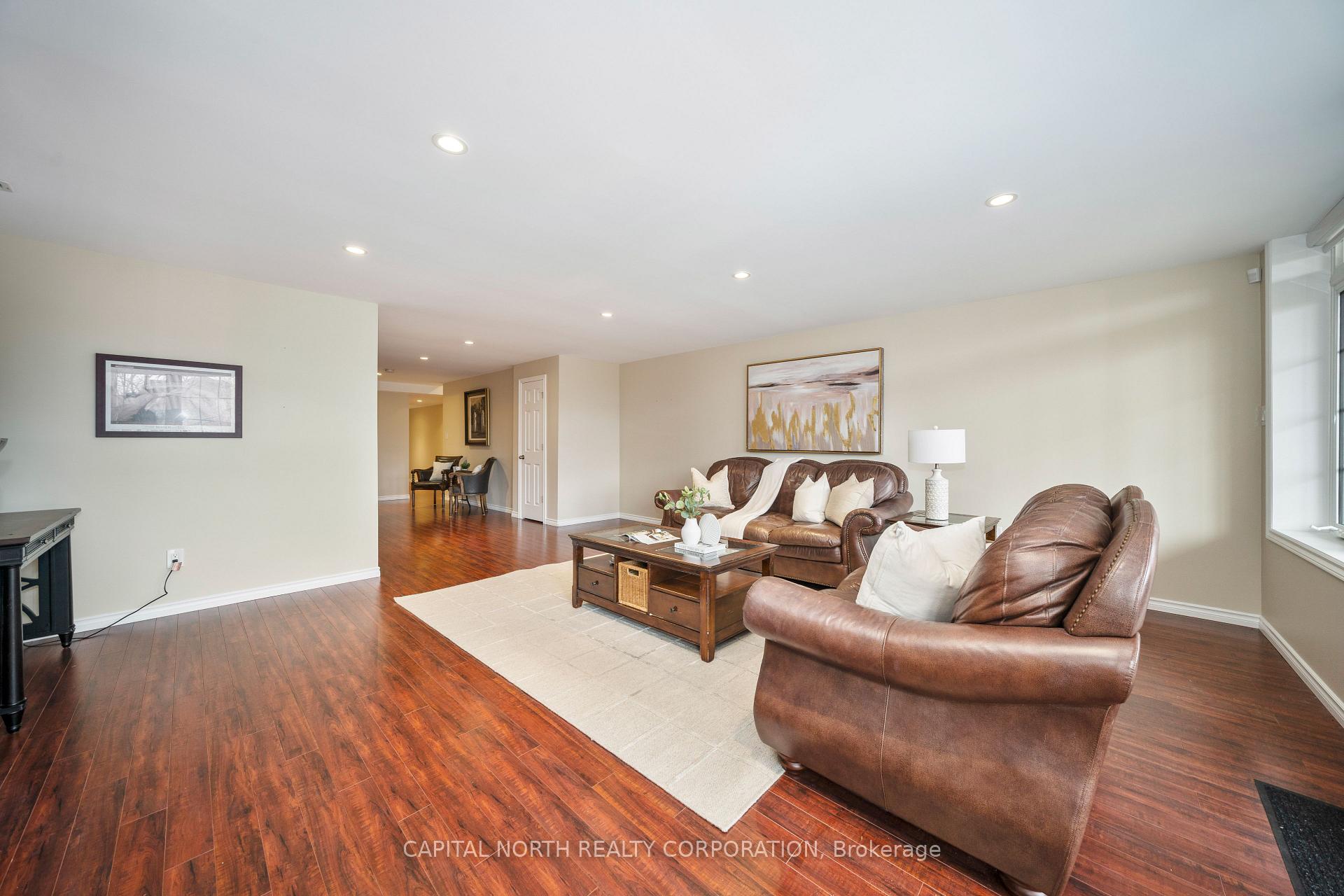 Photo 32 of 12 Alex Campbell Crescent, King, King City — HOMEH